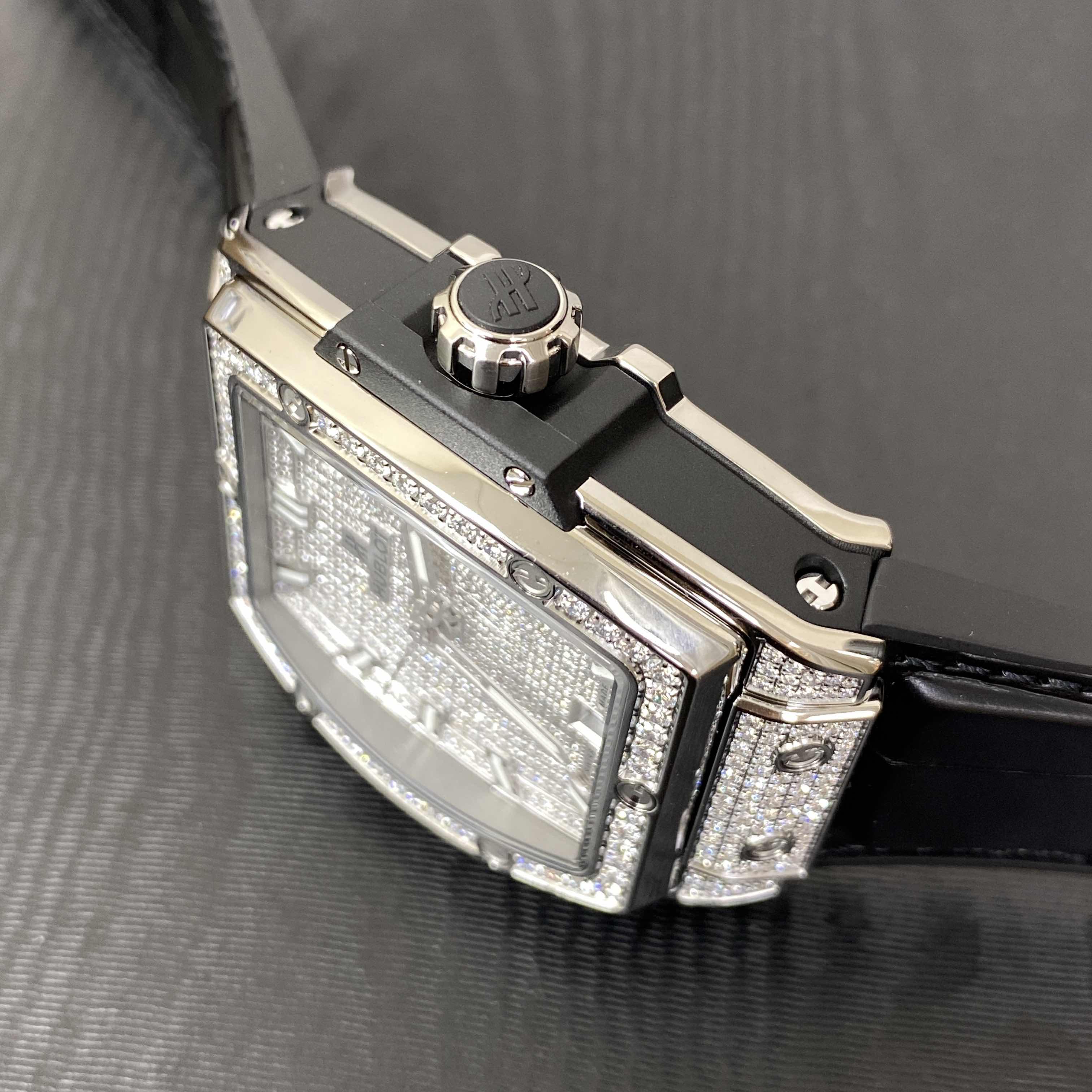 Hublot 665.NX.9010.LR.1604 7