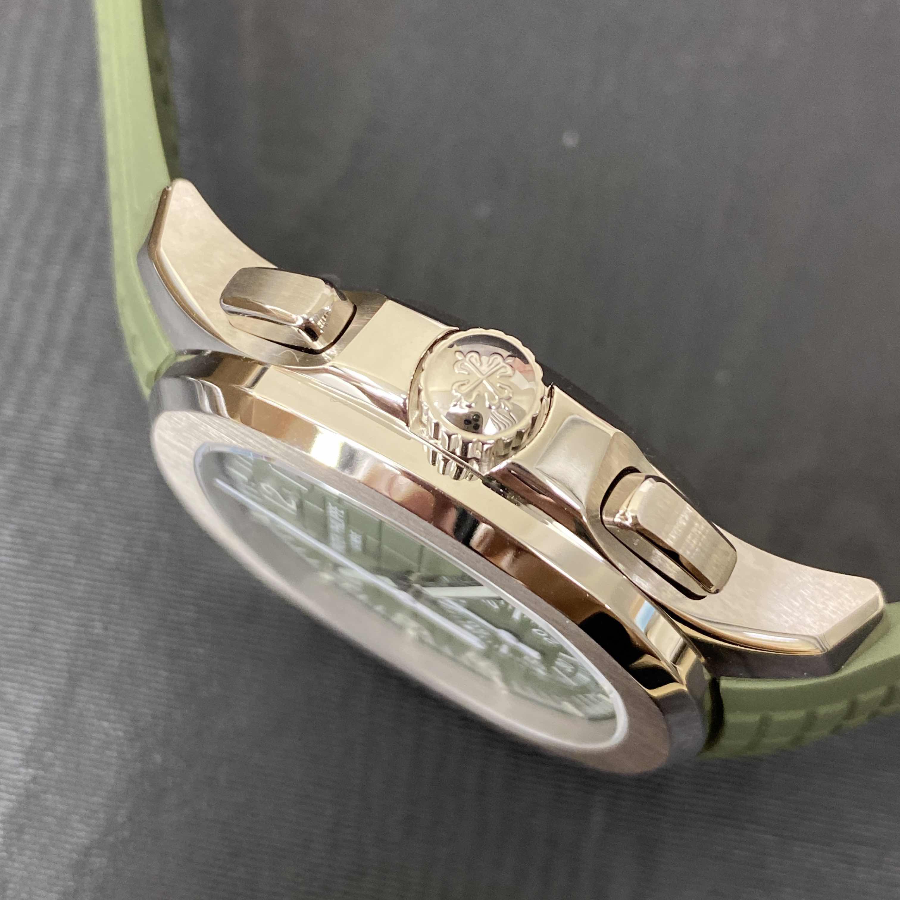 Patek Philippe 5968G-010 7