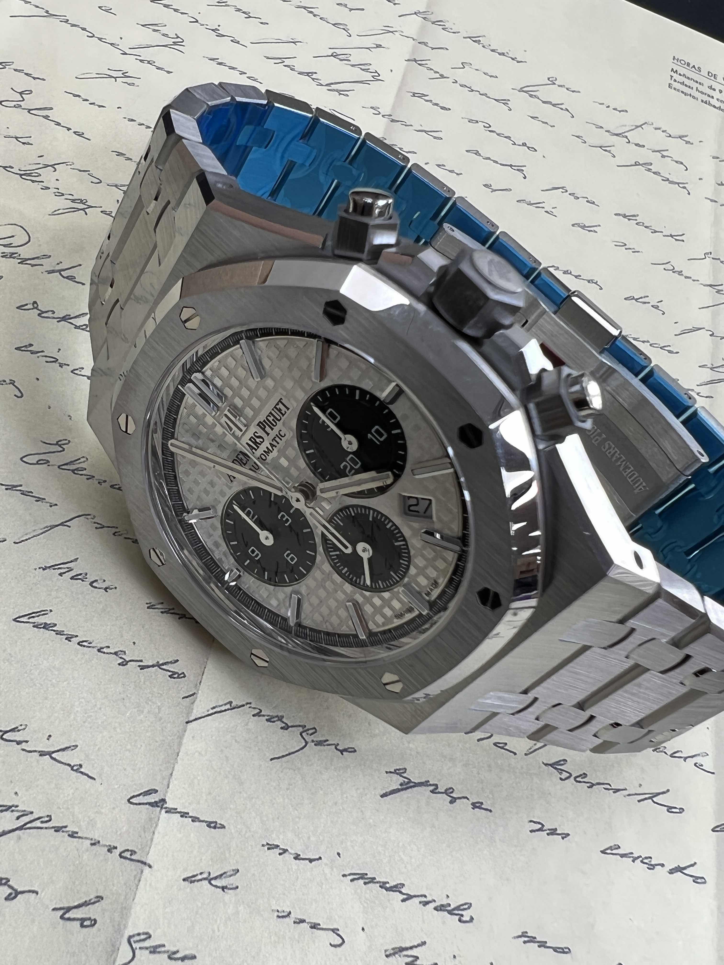 Audemars Piguet 26331ST.OO.1220ST.03  7