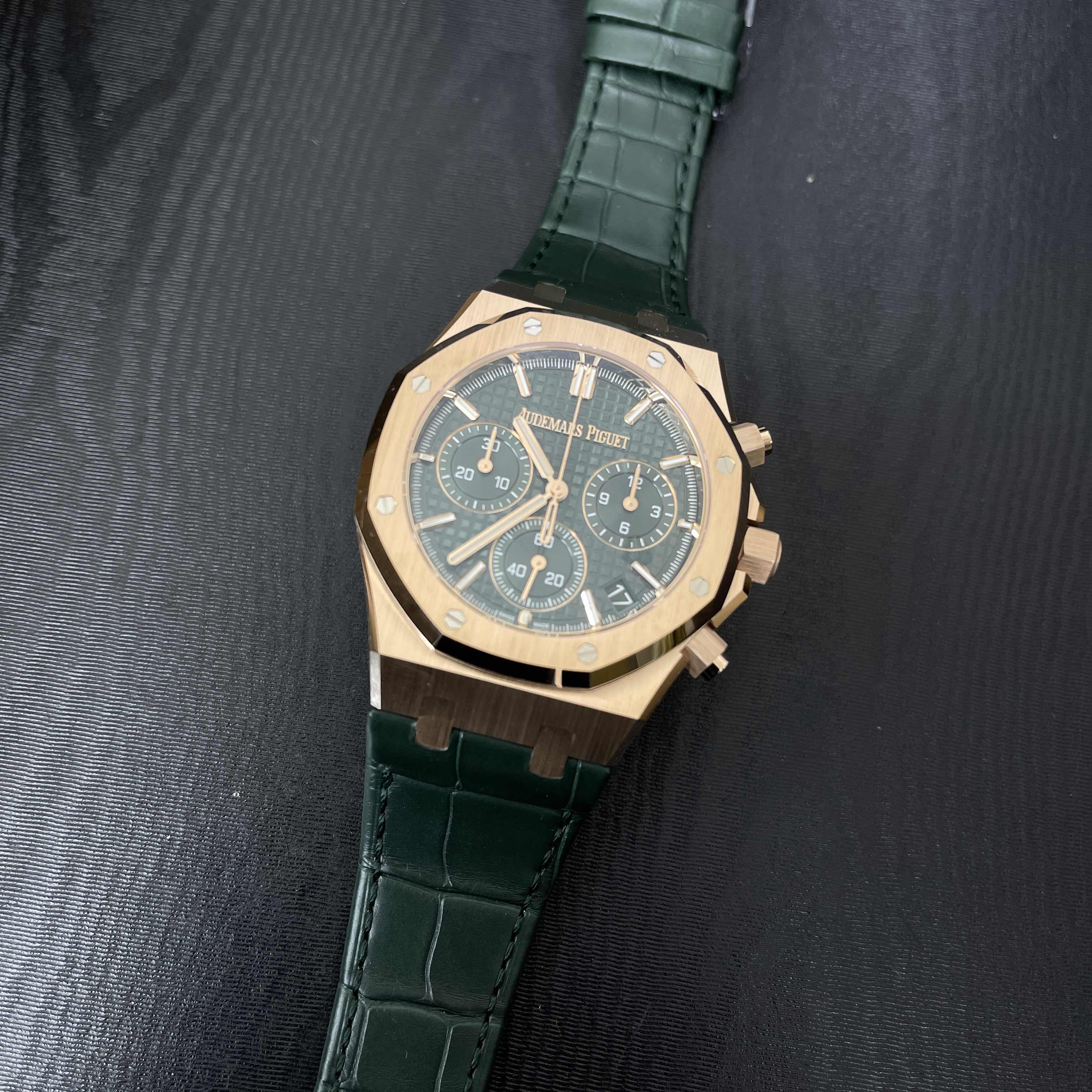 Audemars Piguet 26240OR.OO.D404CR.01 7