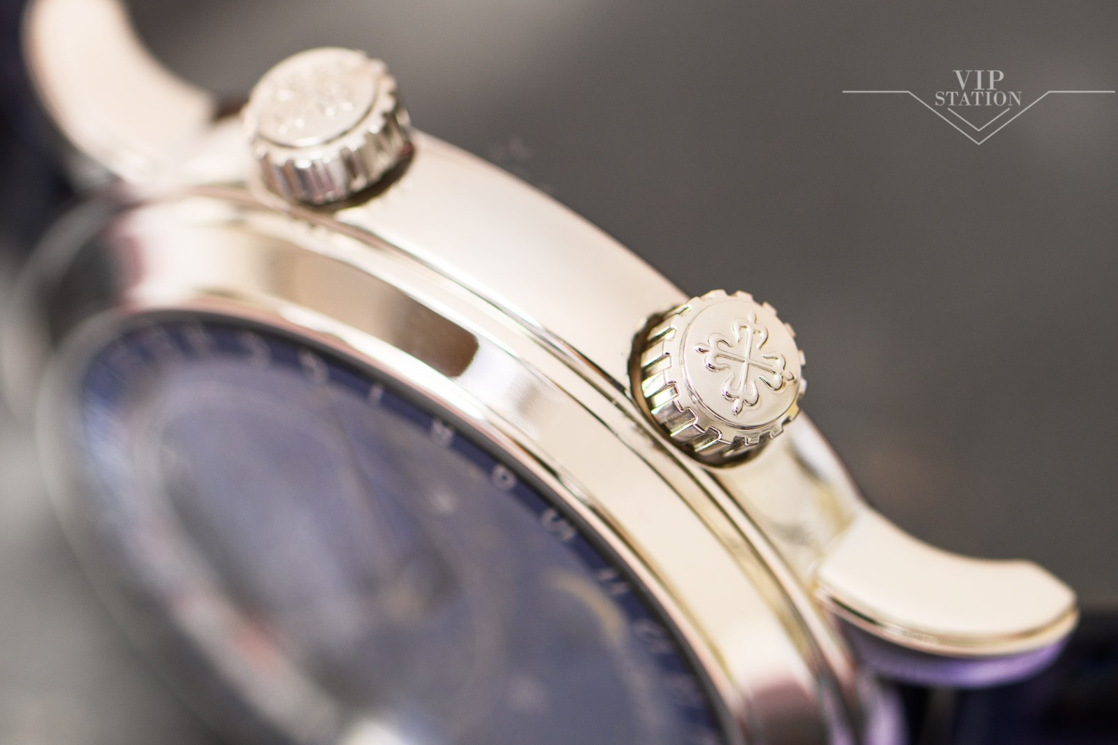 Patek Philippe 6102P-001 8