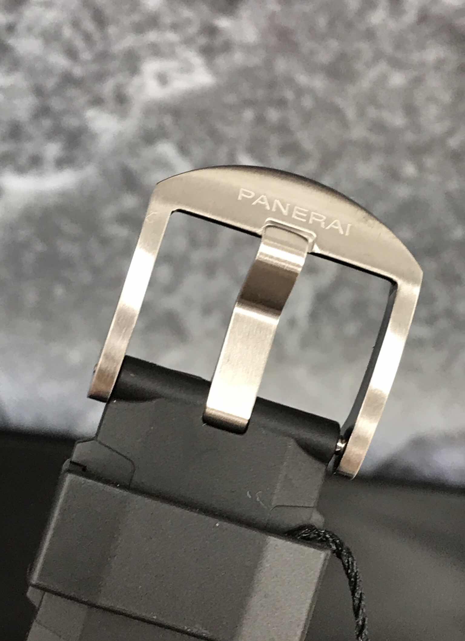 Panerai PAM00682  8