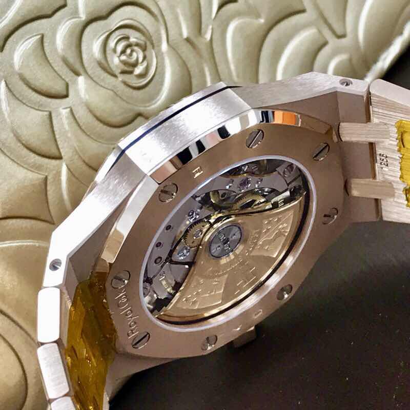 Audemars Piguet 15451OR.ZZ.1256OR.03 8