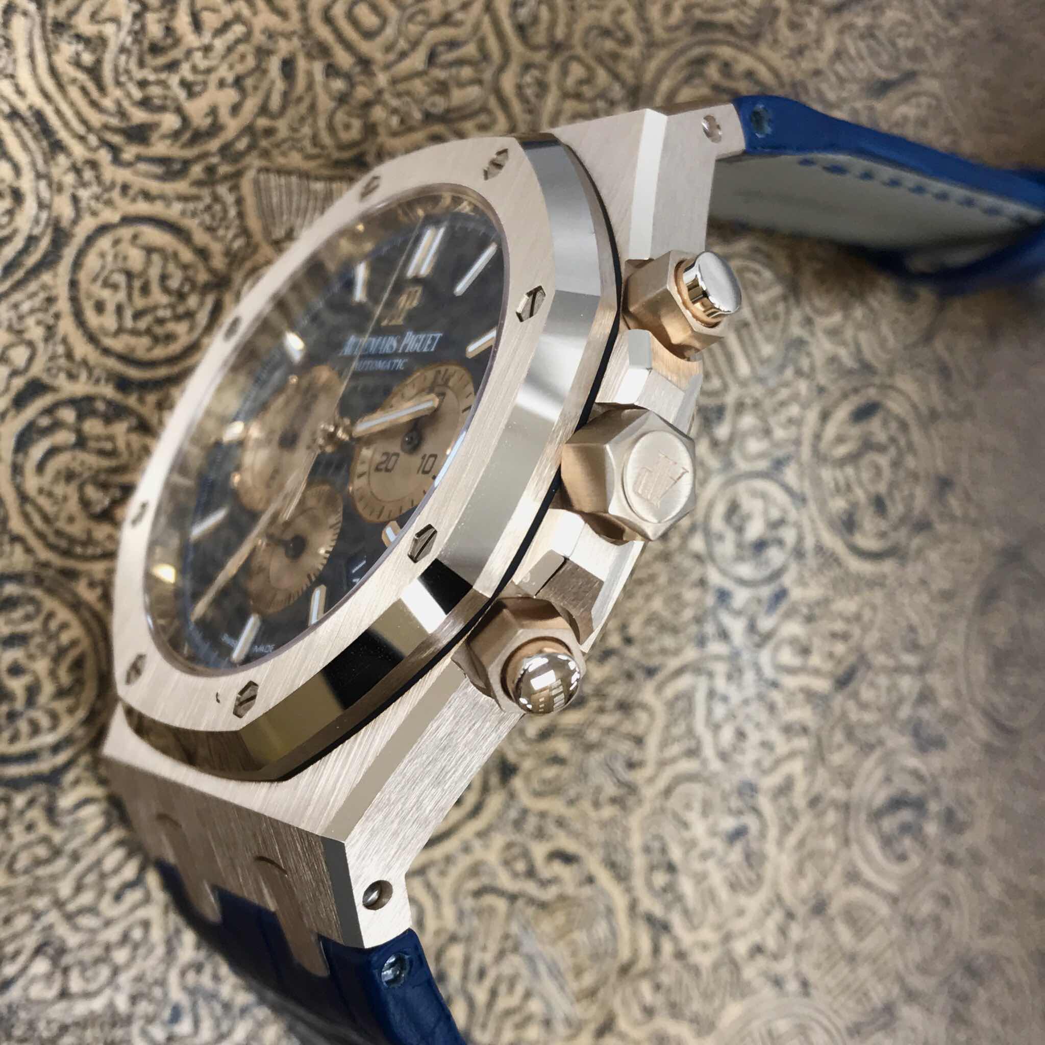 Audemars Piguet 26331OR.OO.D315CR.01 8