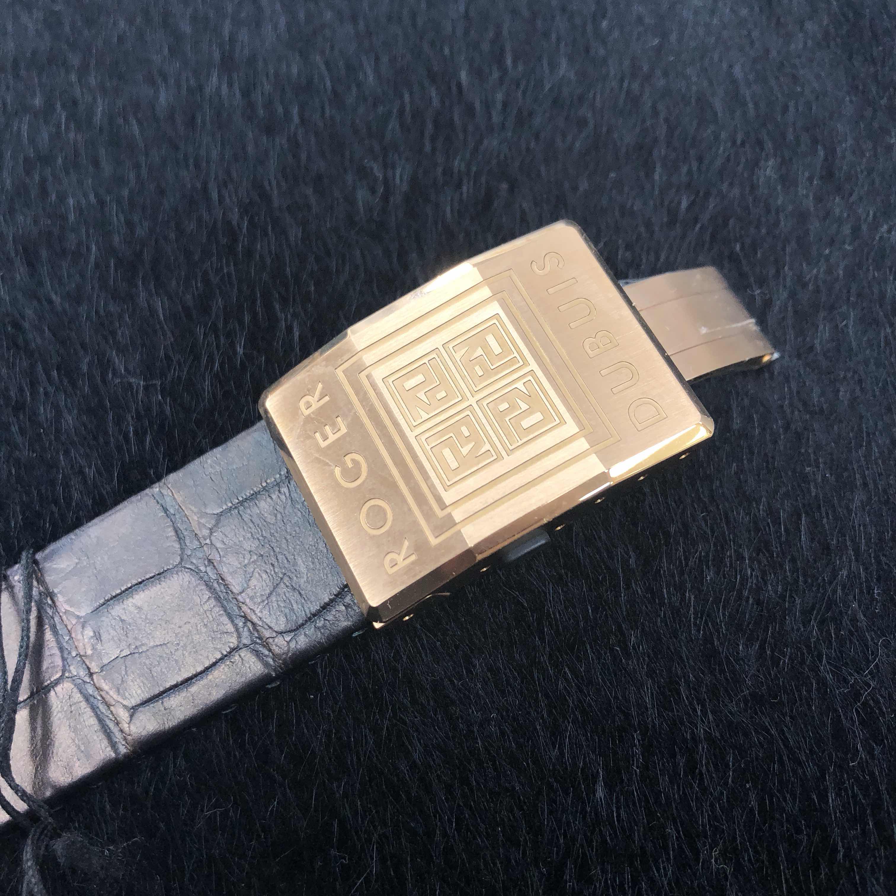 Roger Dubuis DBKS0050 8