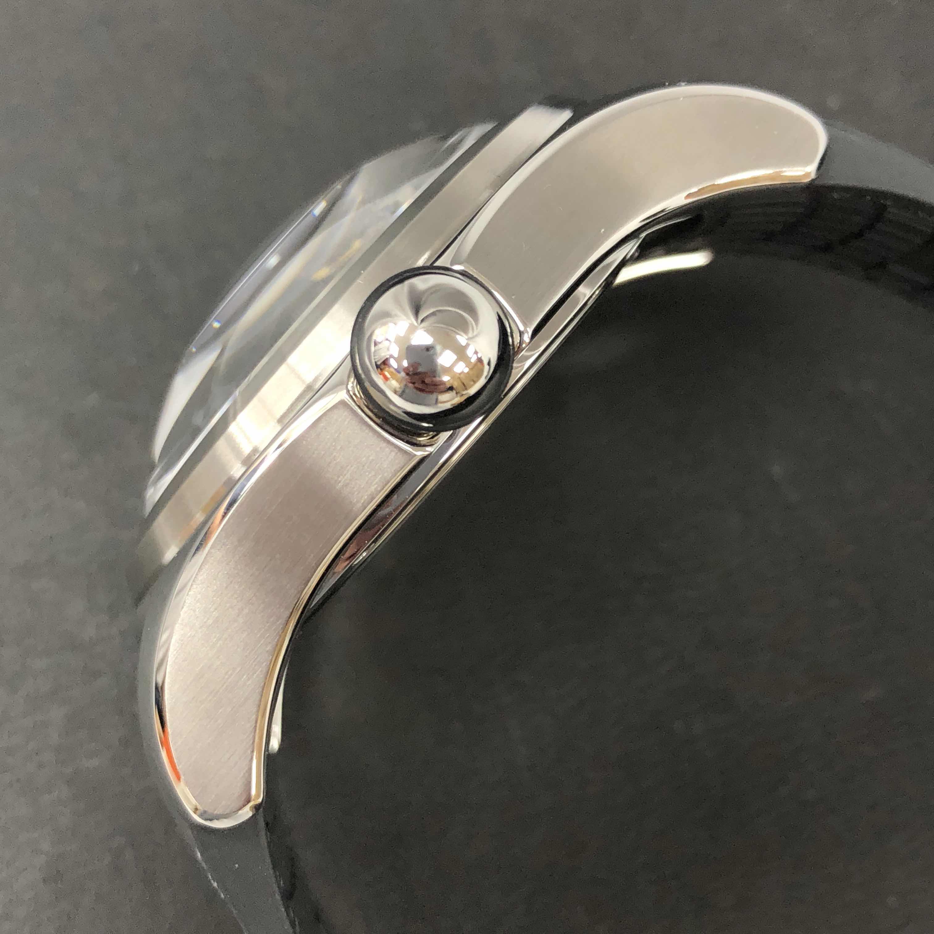 Corum 082.400.20/0019 SQ19 8