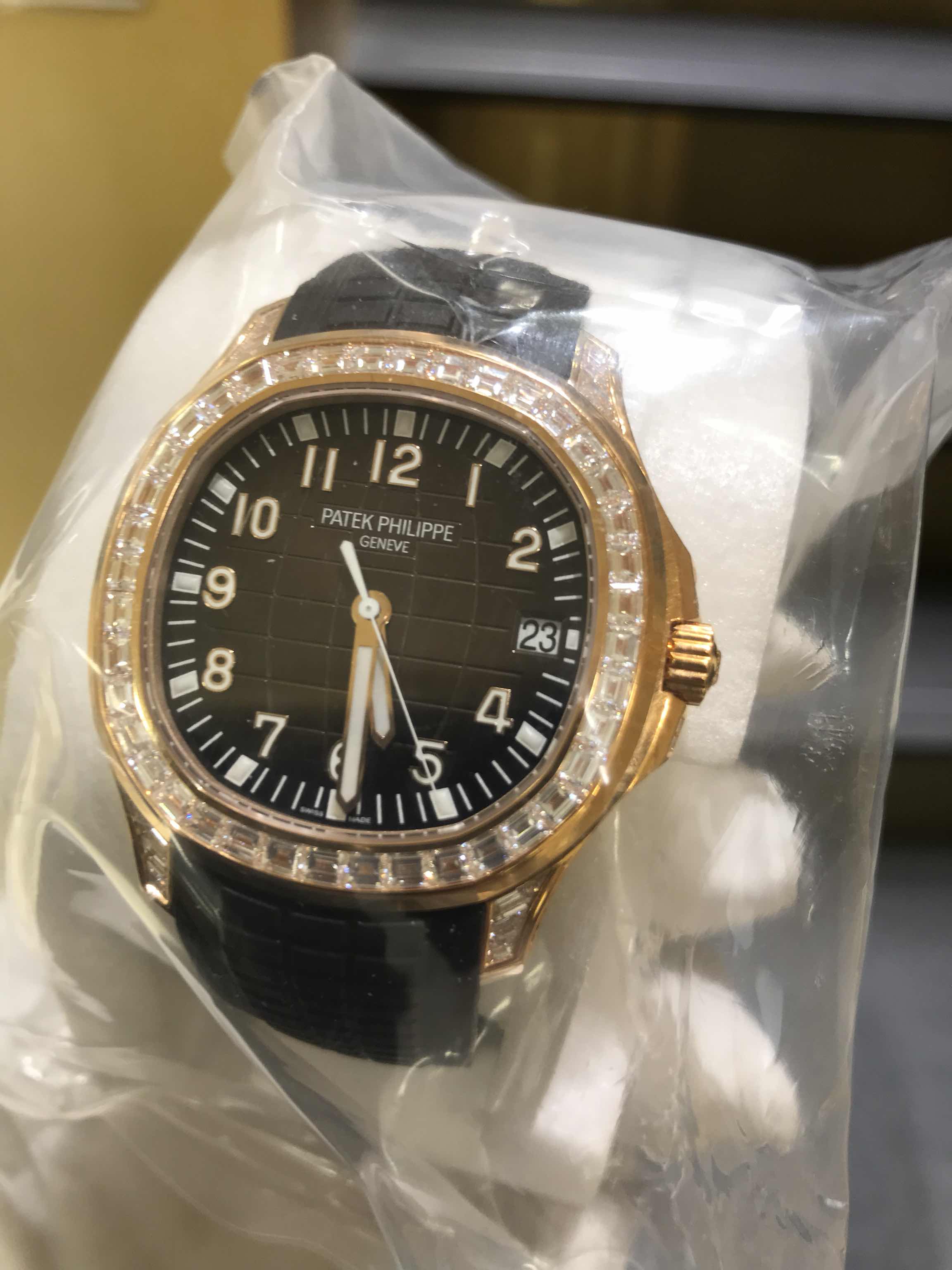 Patek Philippe 5167/300R-010 8