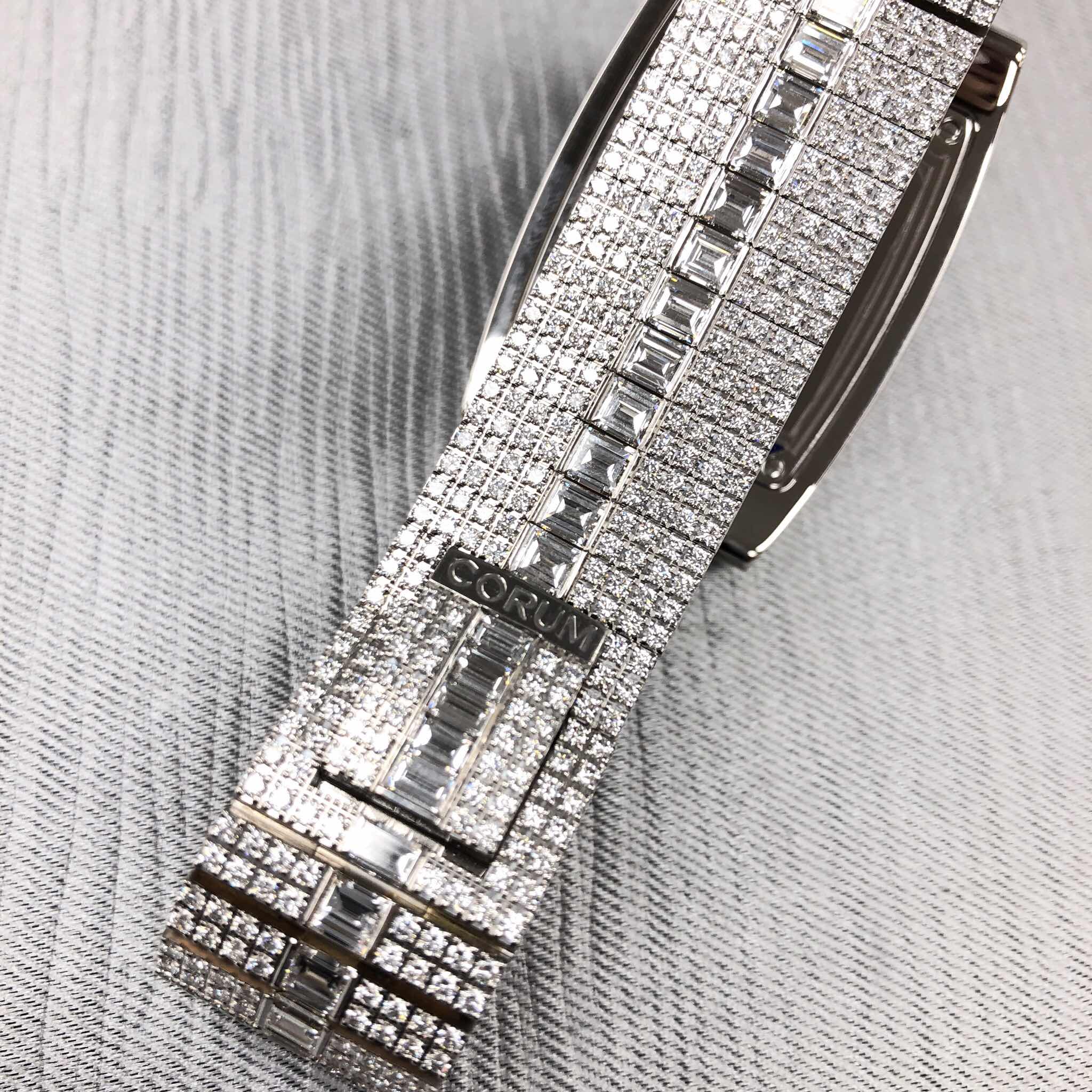 Corum Corum Full Paved Diamond 8