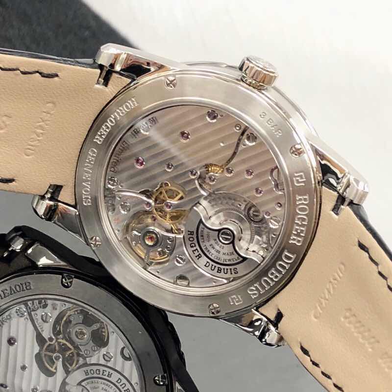 Roger Dubuis DBEX0518 8