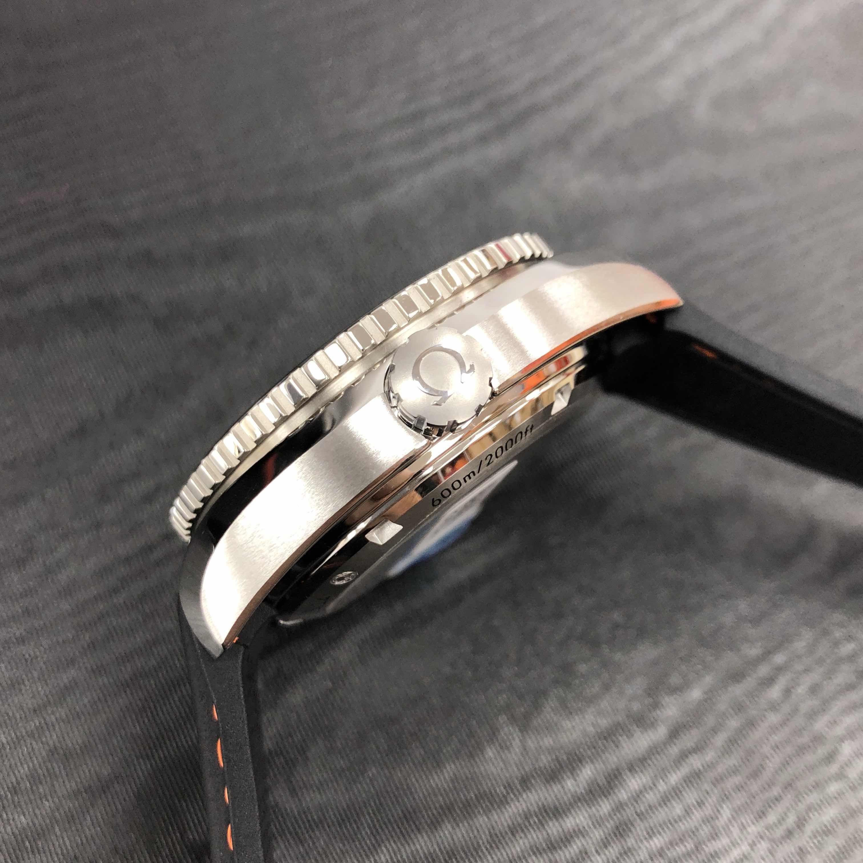 Omega 232.32.44.22.01.002 8