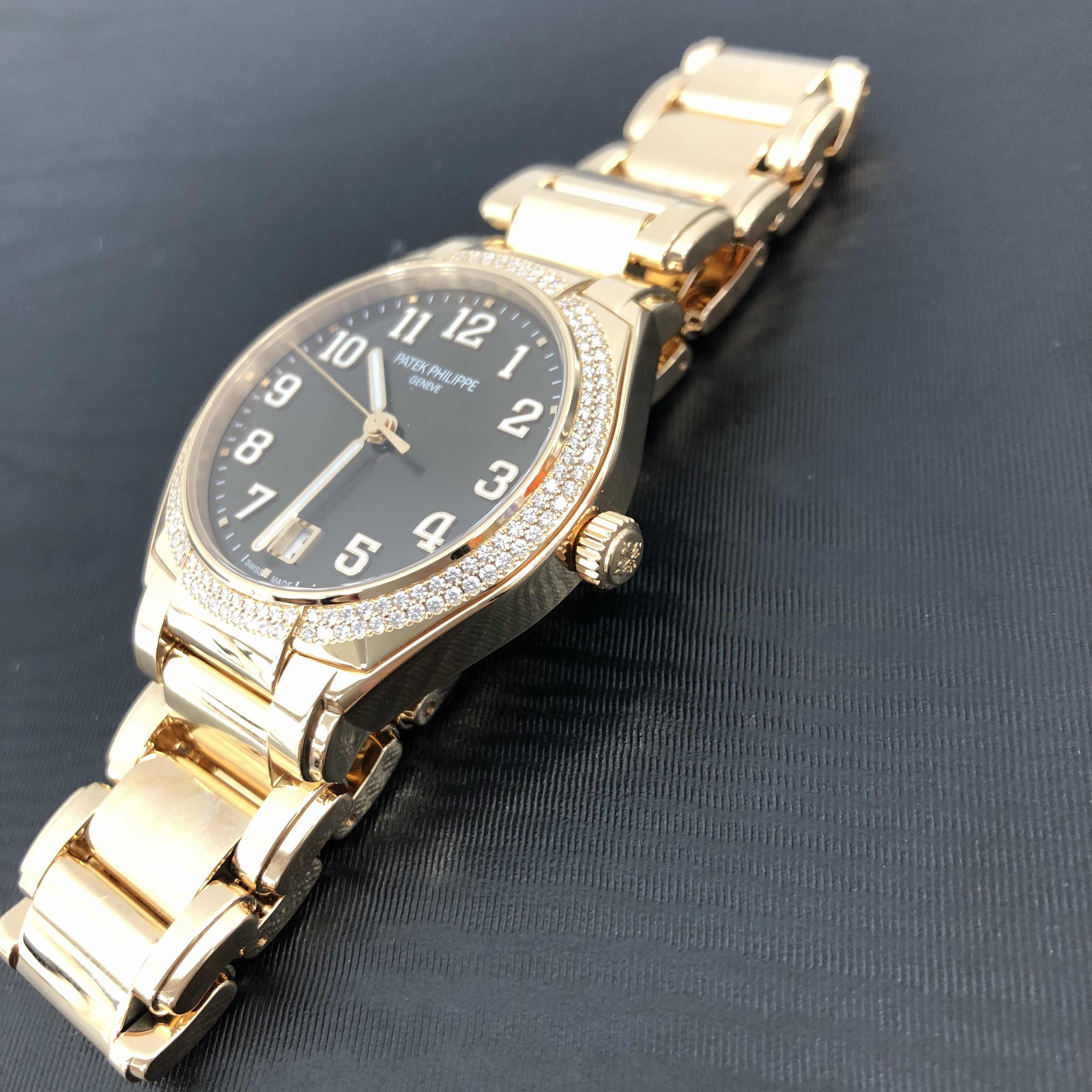 Patek Philippe 7300-1200R-001 8