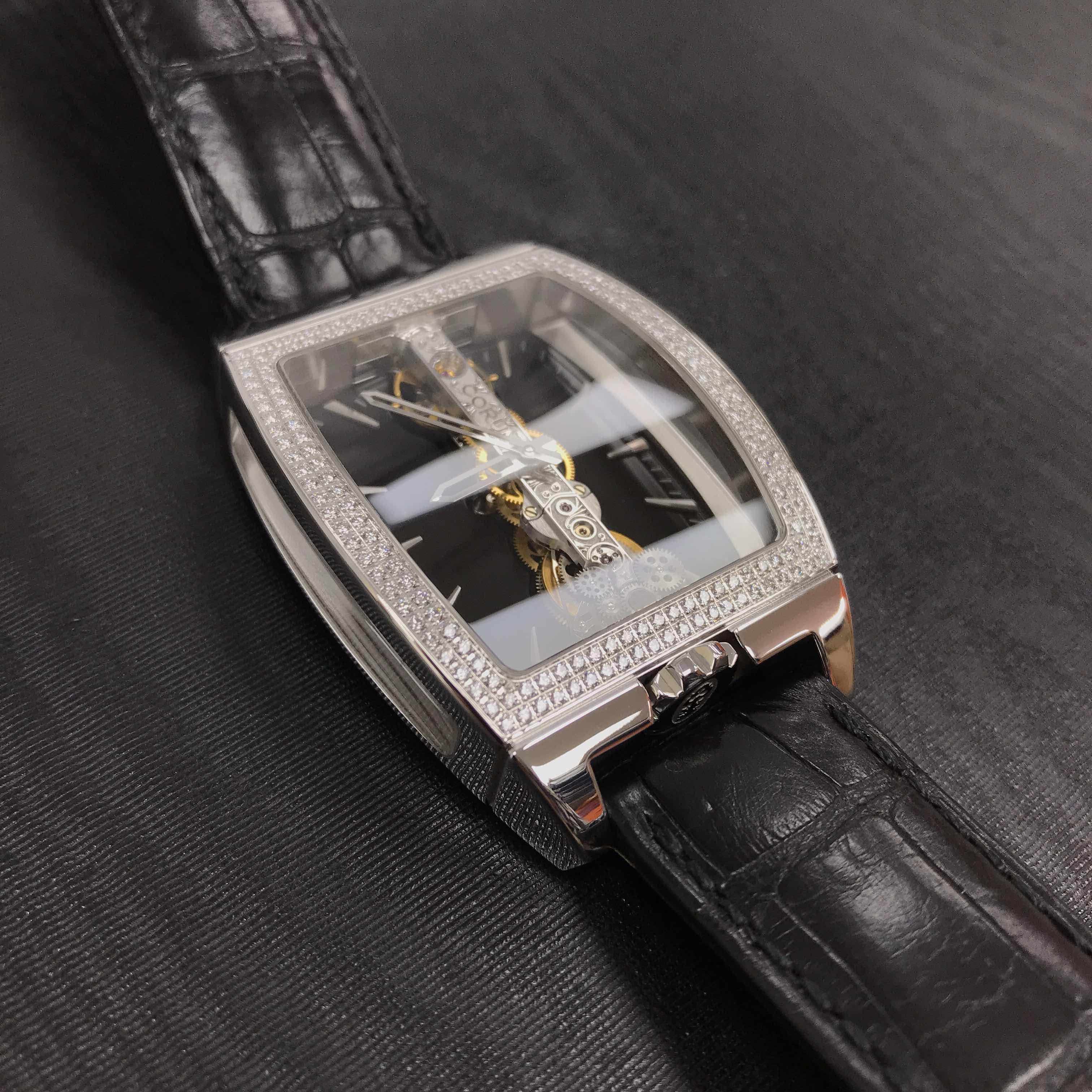 Corum 113.151.69/0001 FN01 8