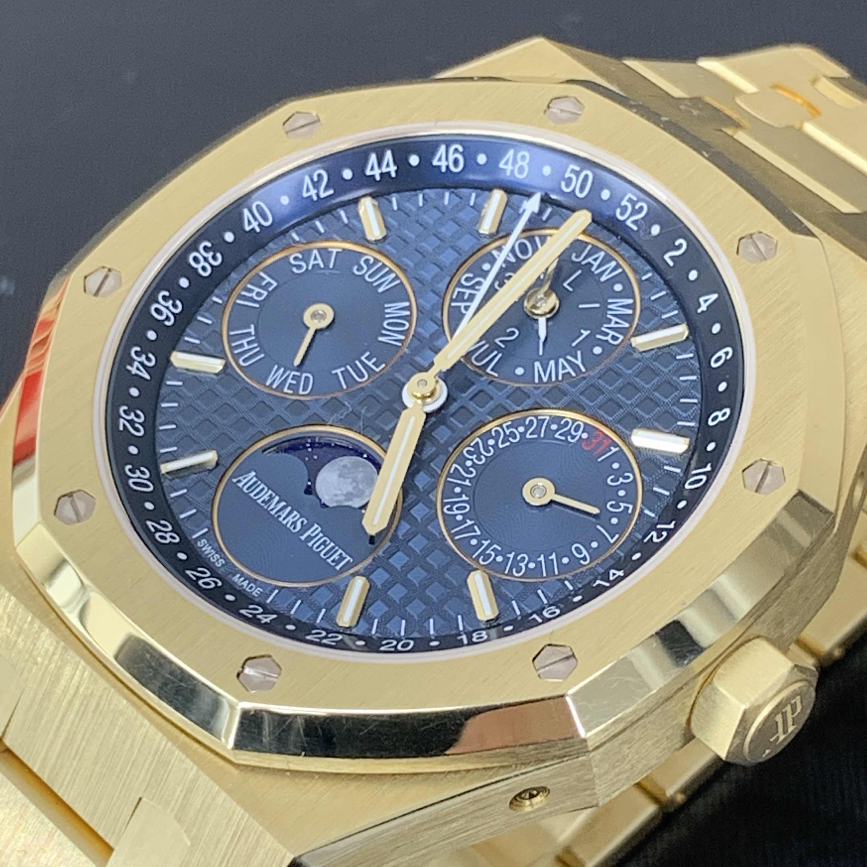 Audemars Piguet 26574BA.OO.1220BA.01 8