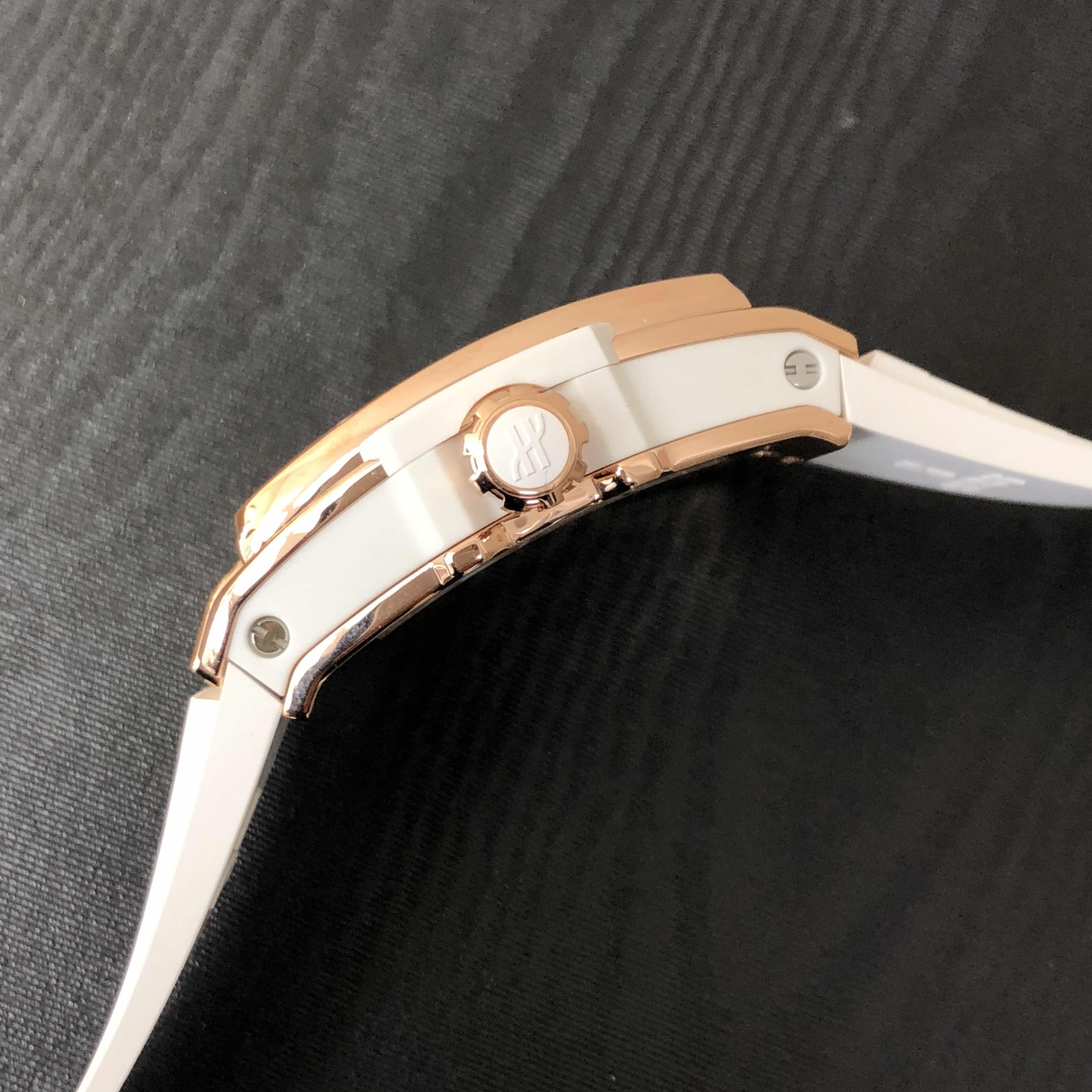 Hublot 665.OE.2080.RW.1204 8