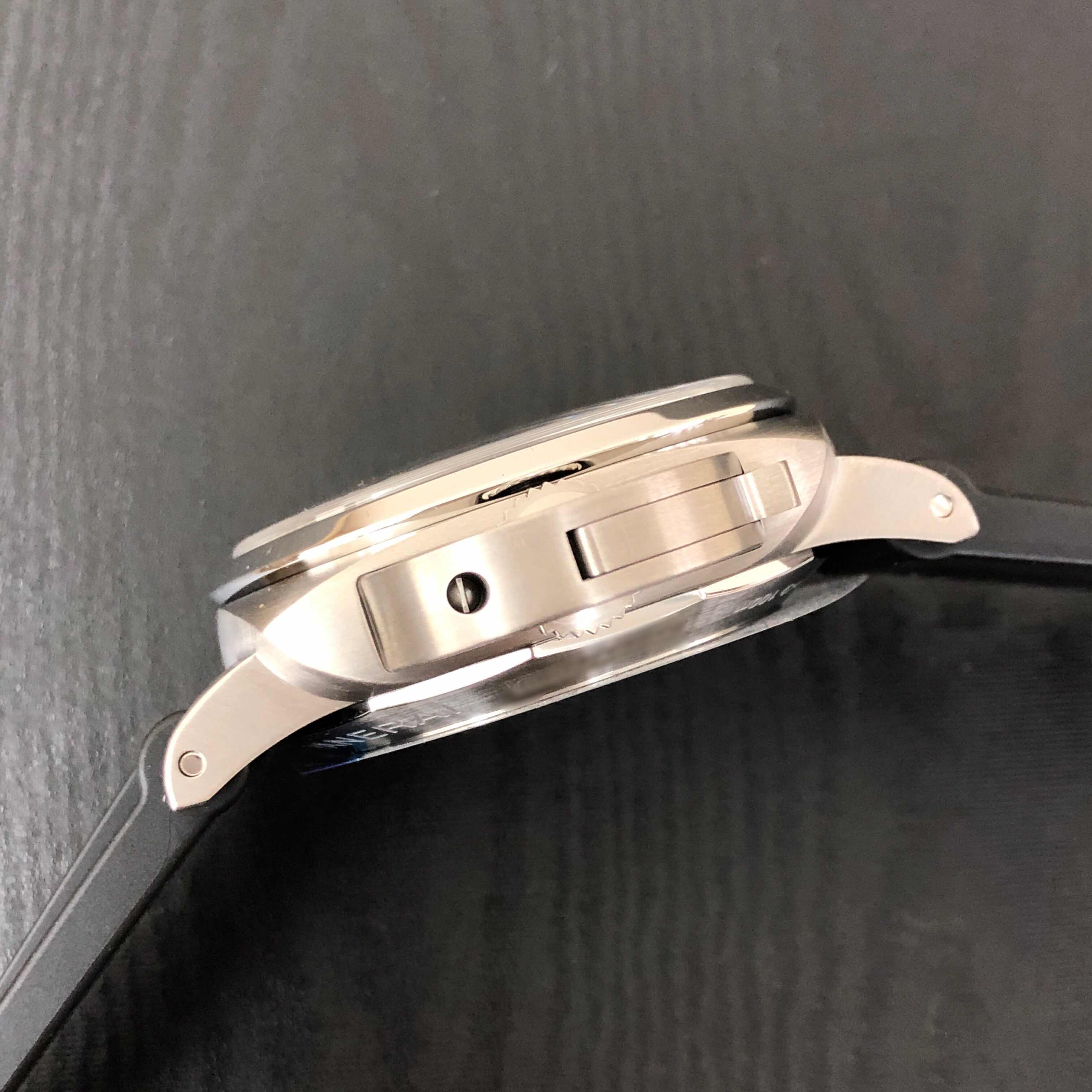Panerai PAM00764  8