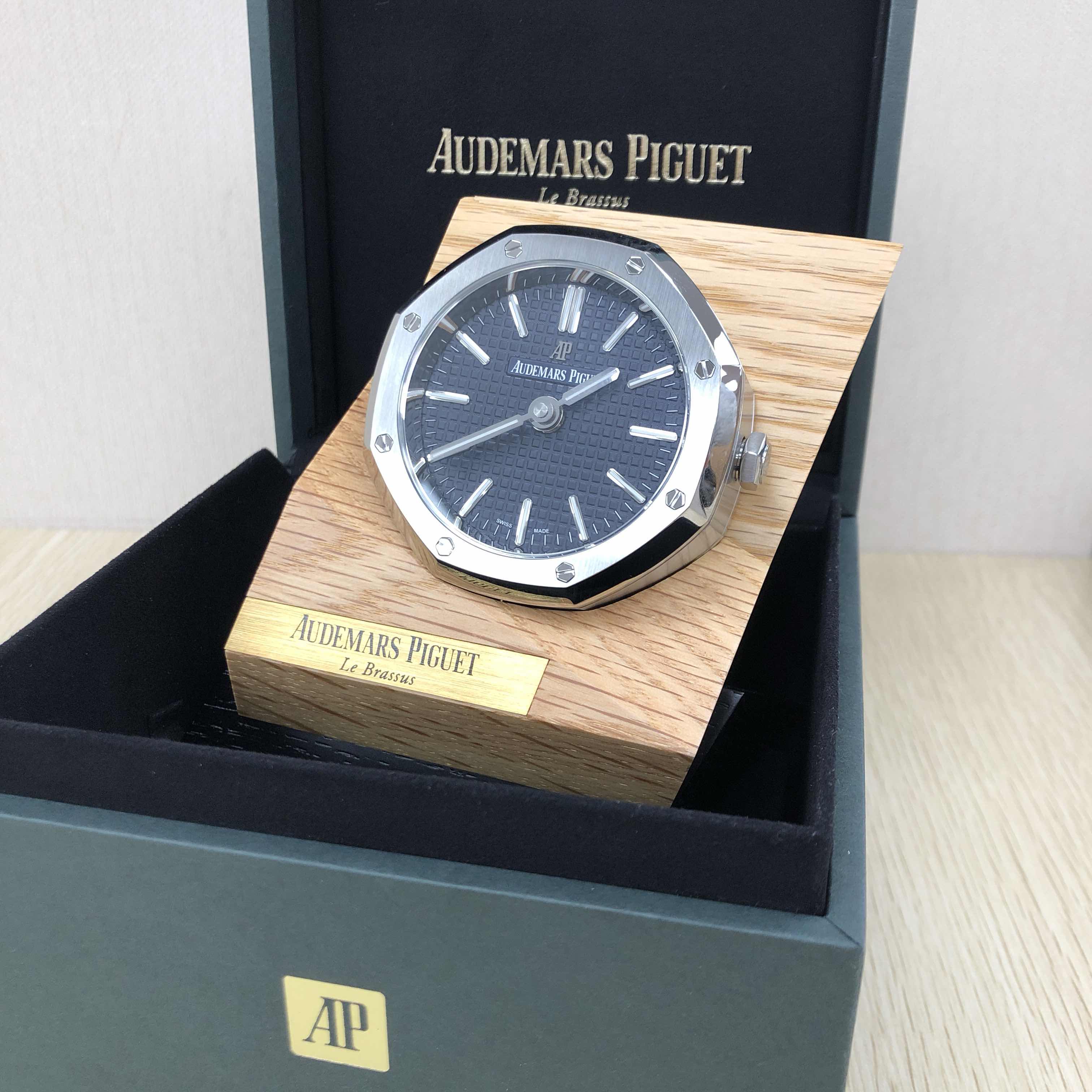 Audemars Piguet AP ROYAL OAK TABLE CLOCK - BLUE 8