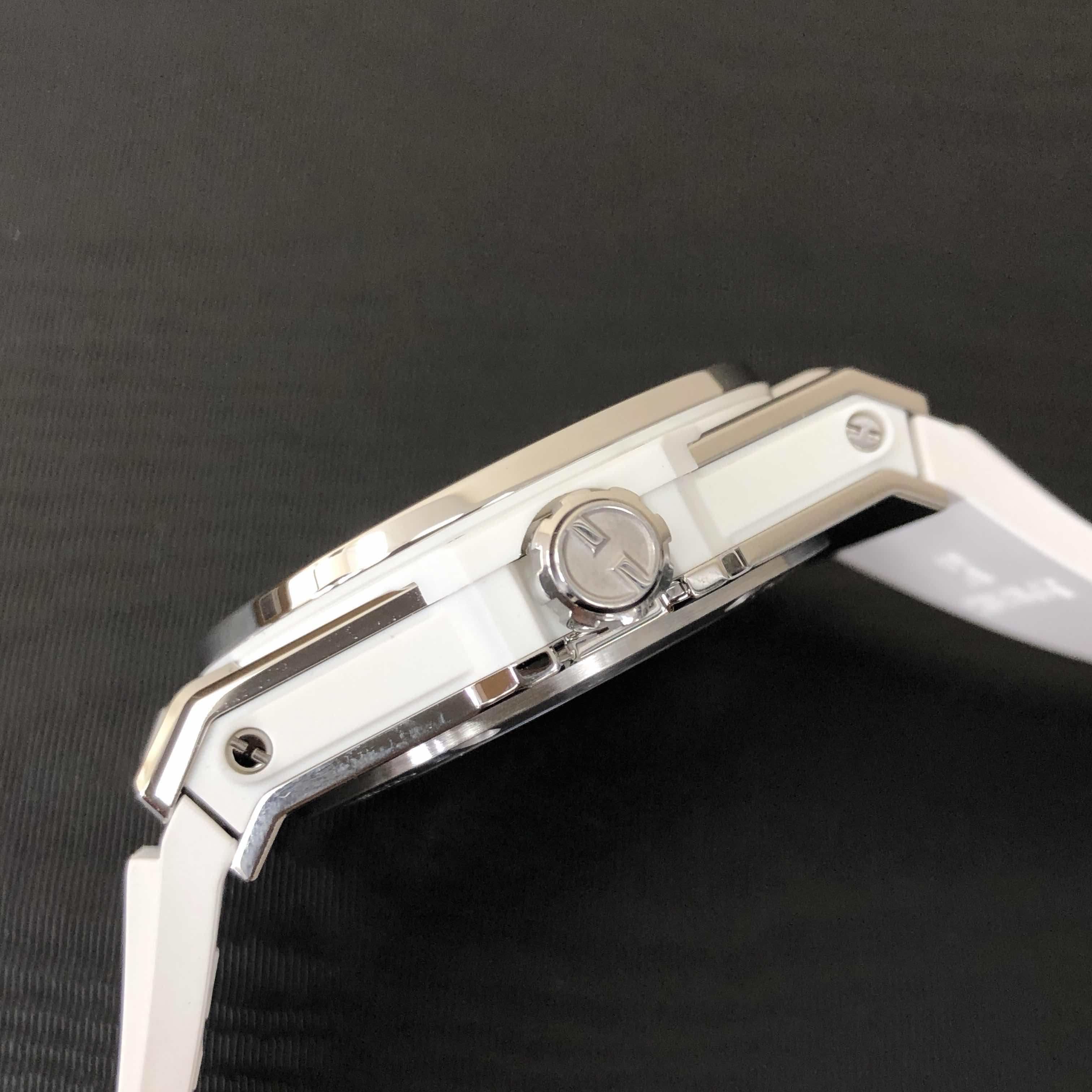 Hublot 465.SE.2010.RW.1204 8