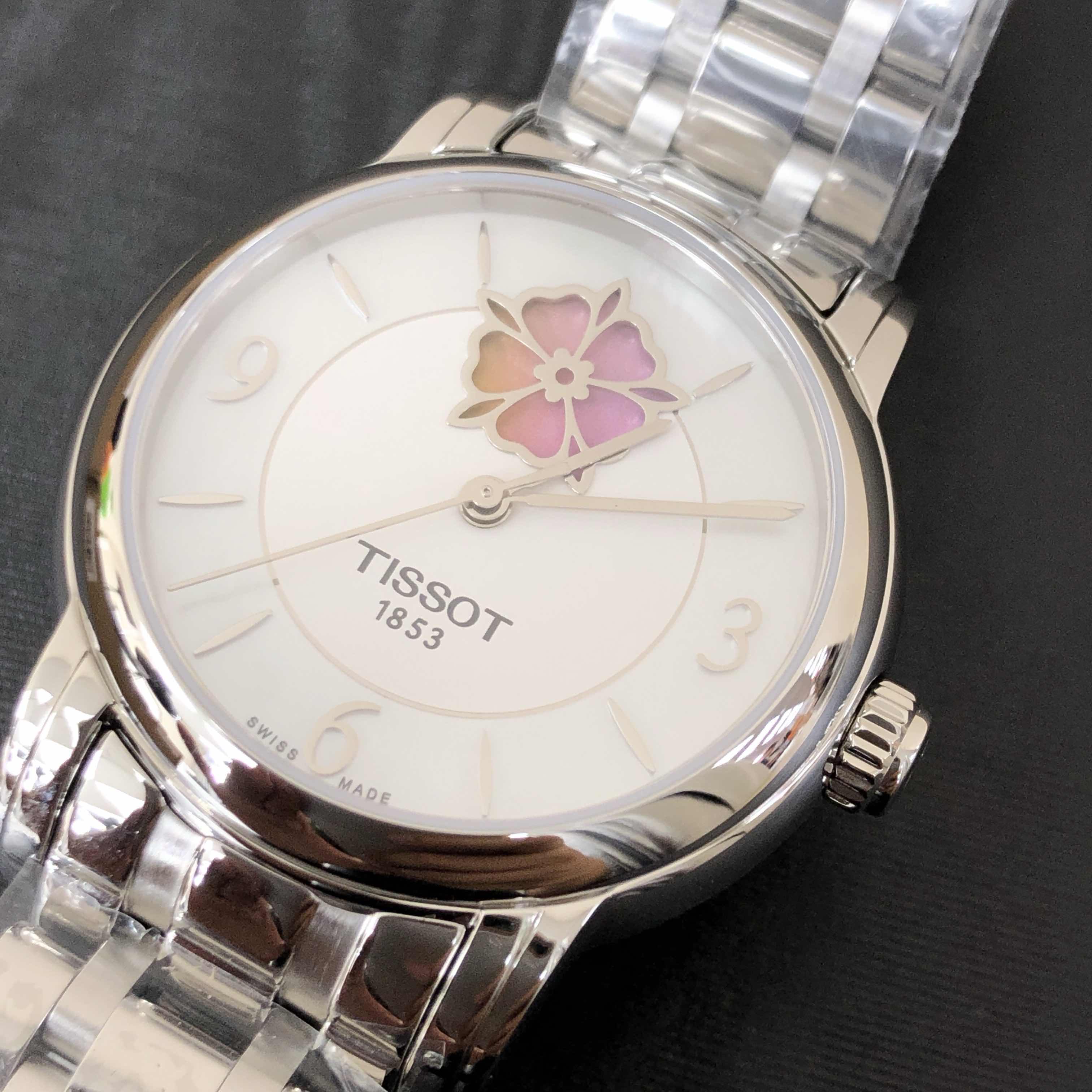 Tissot T050.207.11.117.05 8