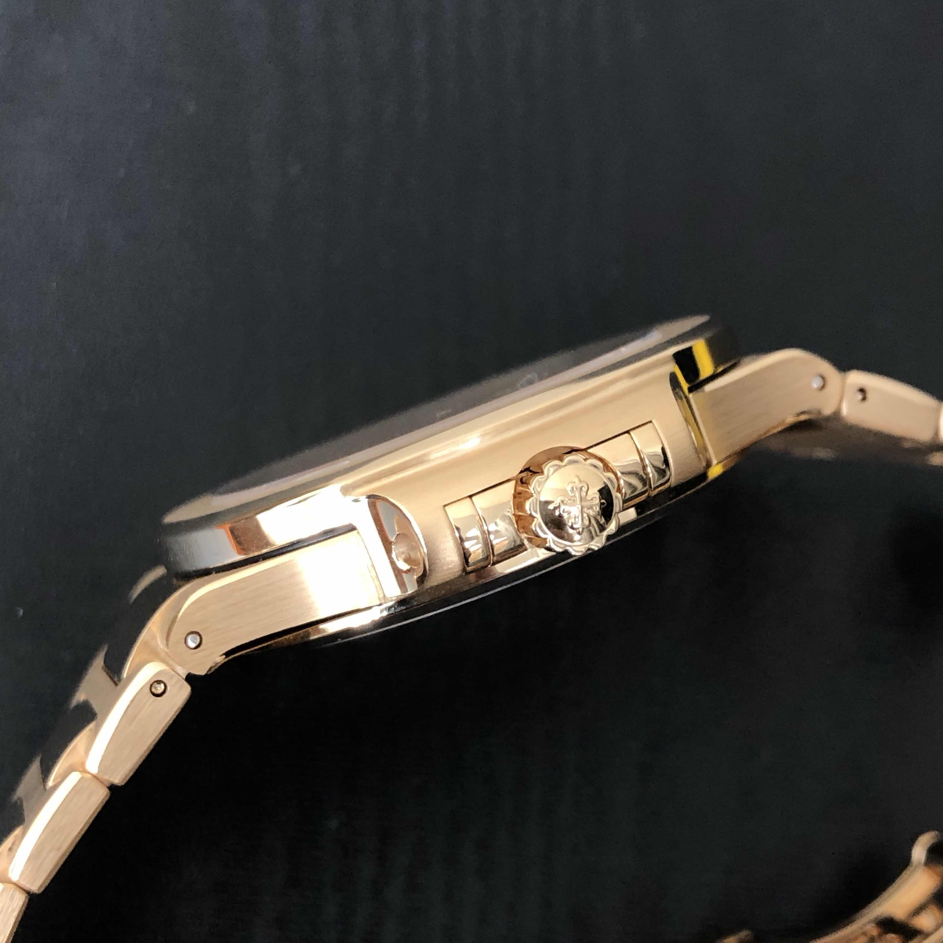 Patek Philippe 7118/1R-010 8