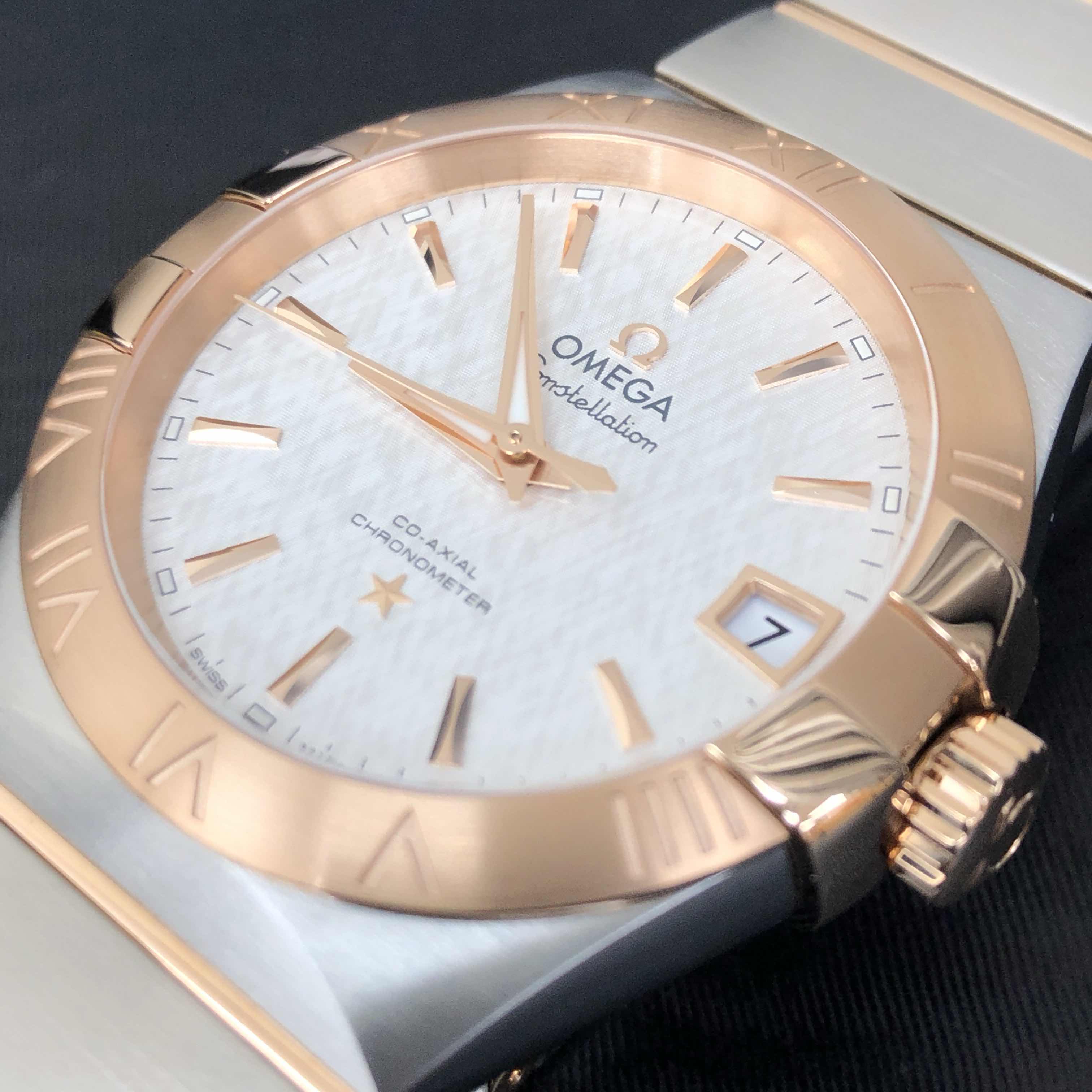 Omega 123.20.38.21.02.007 8
