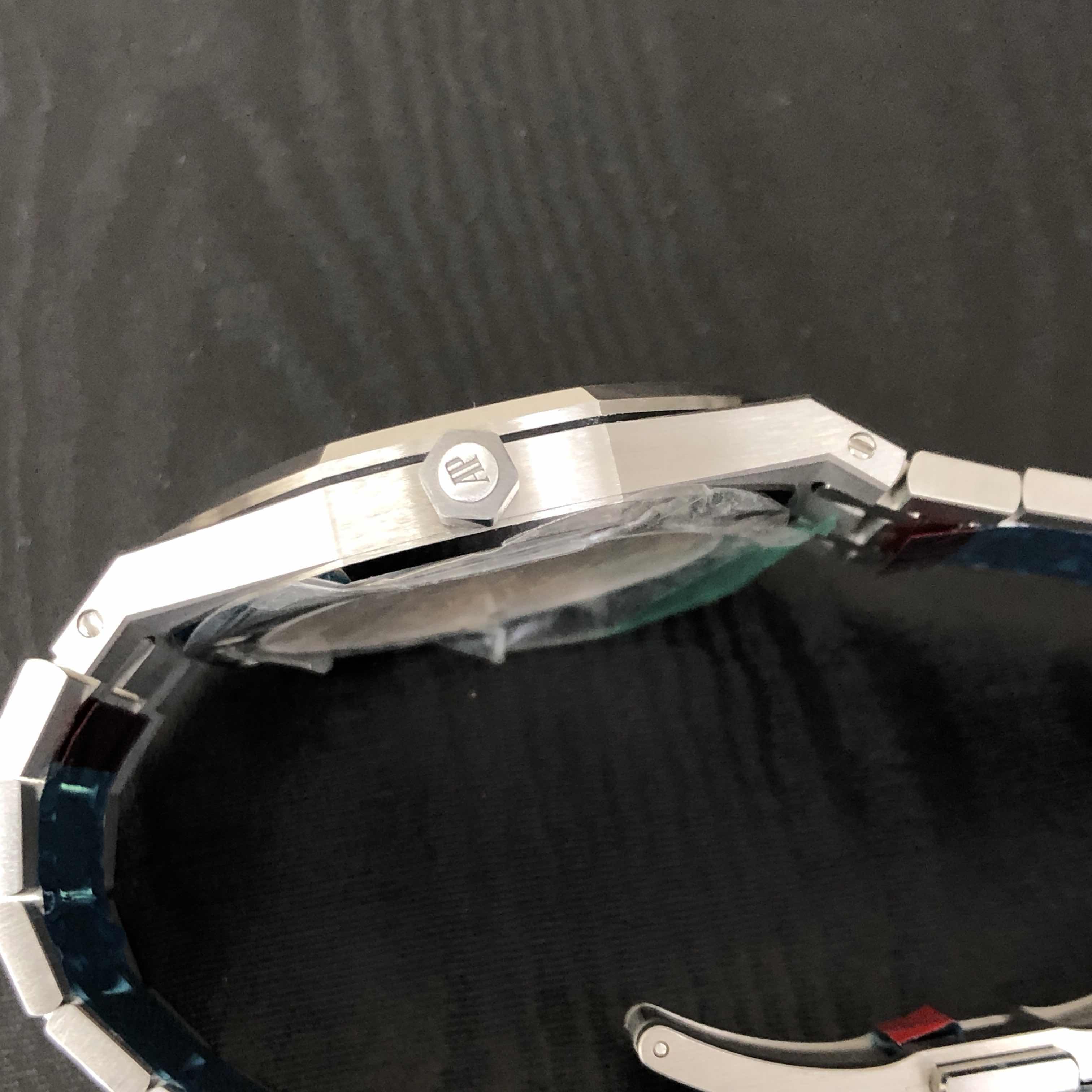 Audemars Piguet 15202ST.OO.1240ST.01   8