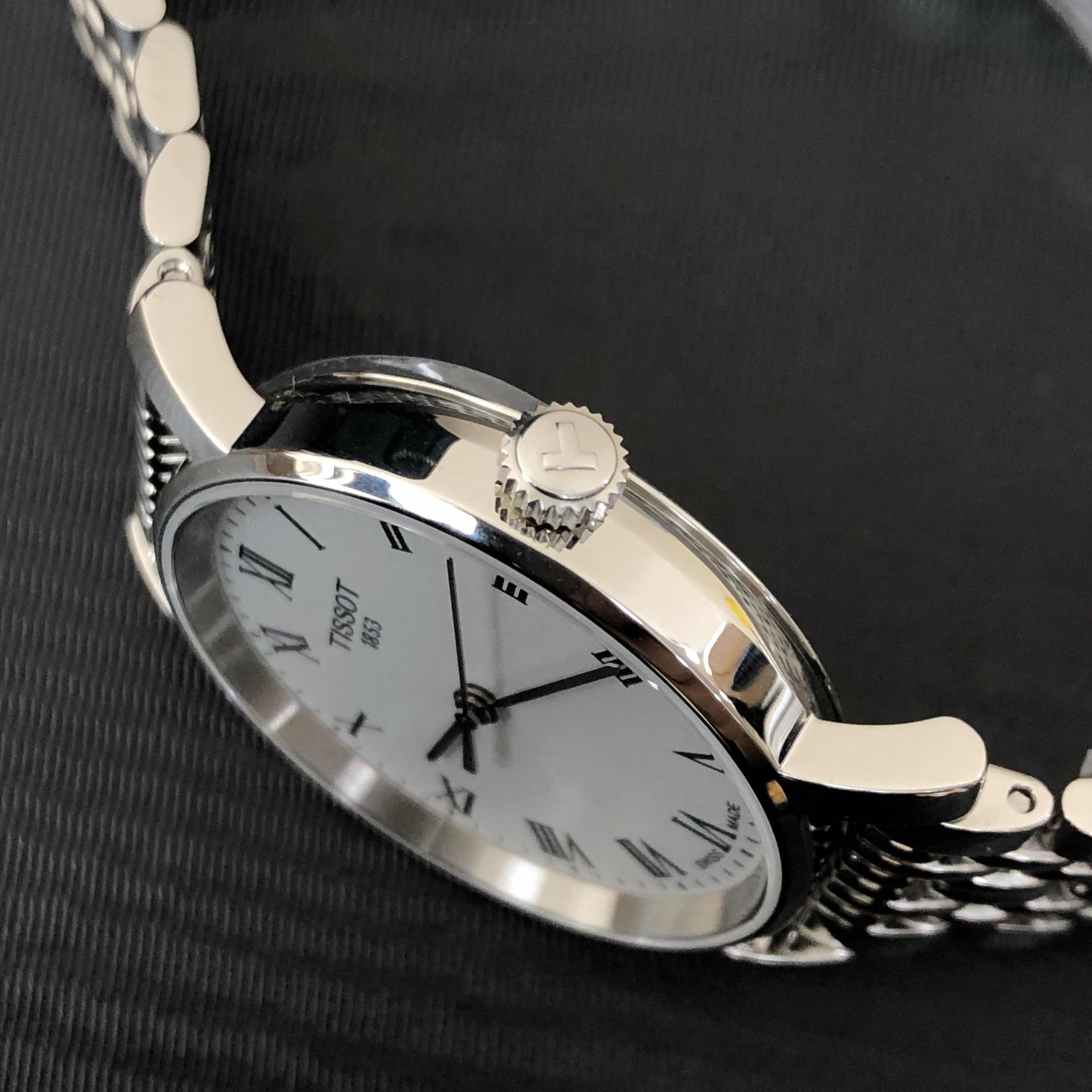 Tissot T109.210.11.033.00 8