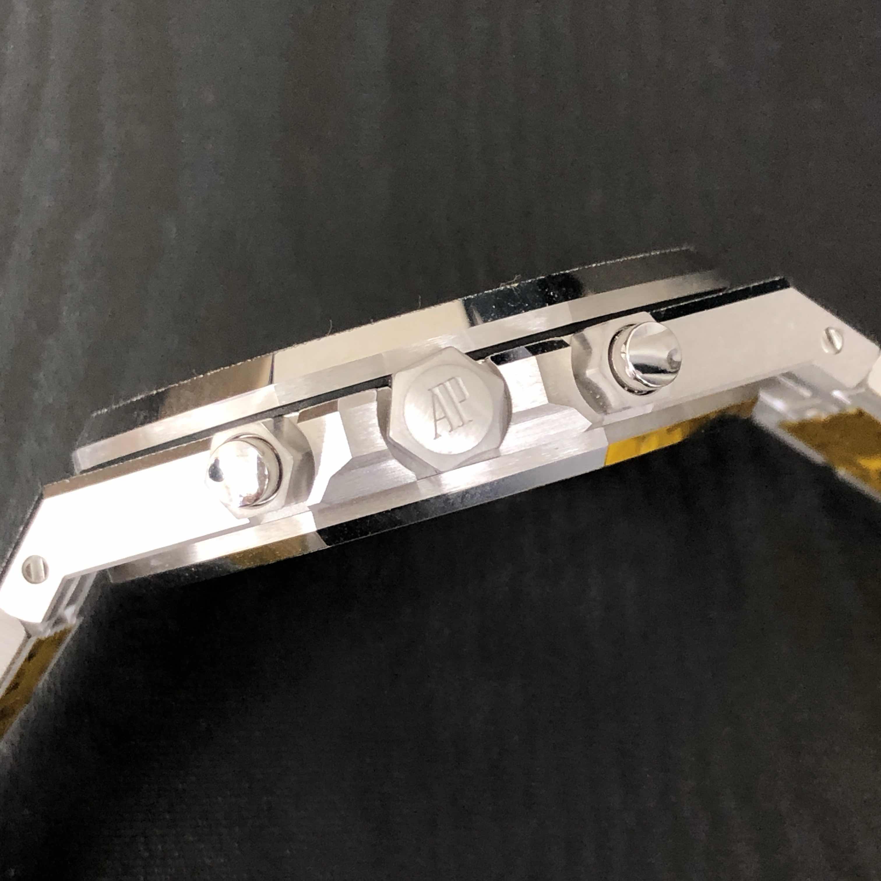 Audemars Piguet 26331BC.GG.1224BC.02 8