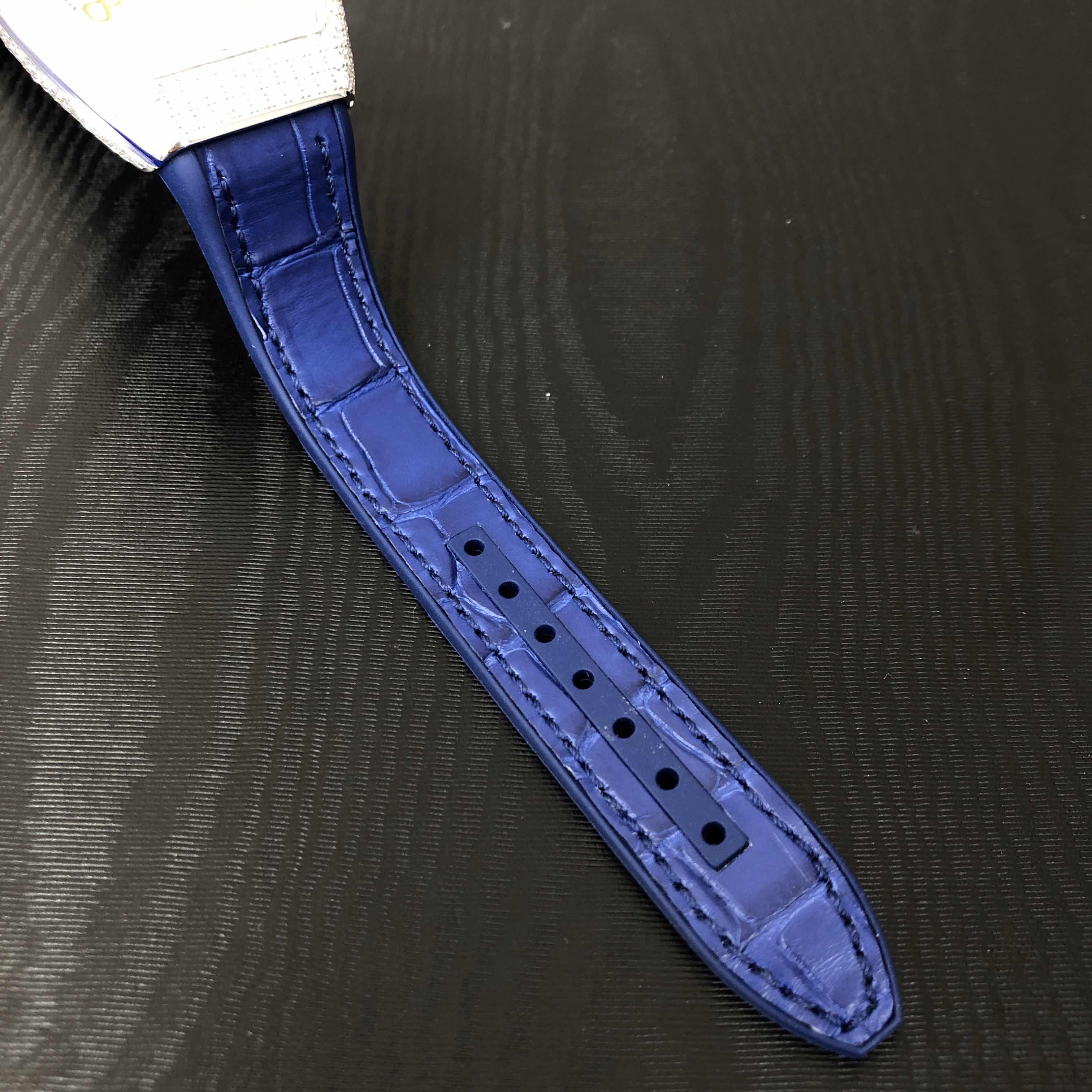 Franck Muller V 32 QZ D COL DRM (AC.BU) 8