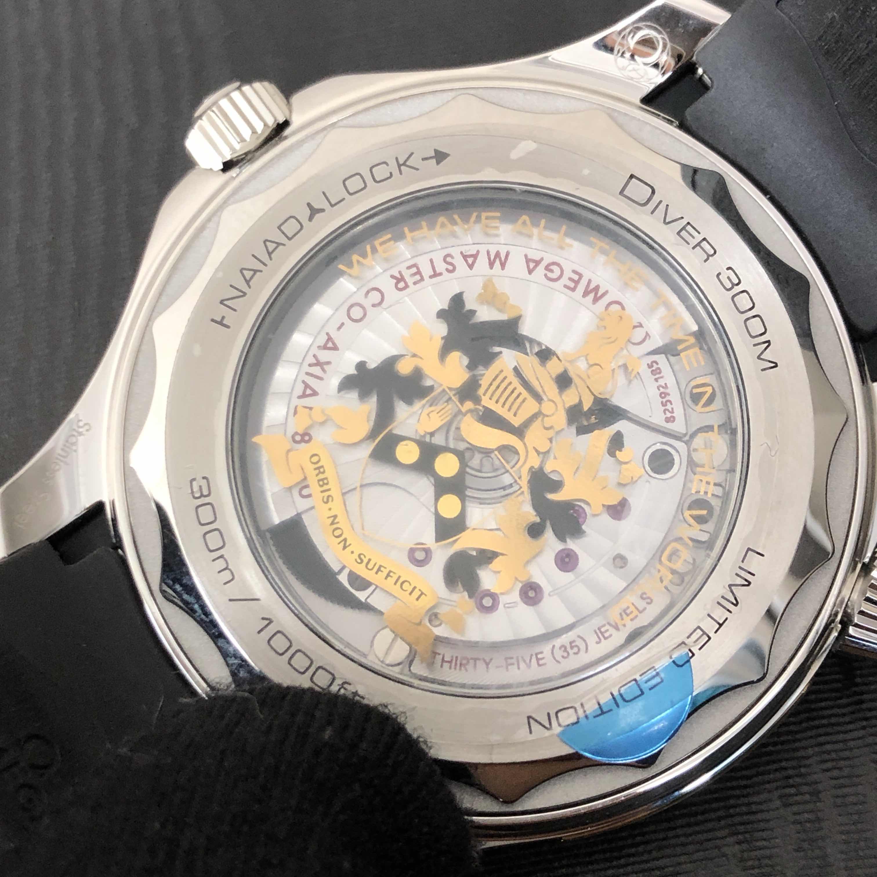 Omega 210.22.42.20.01.004 8