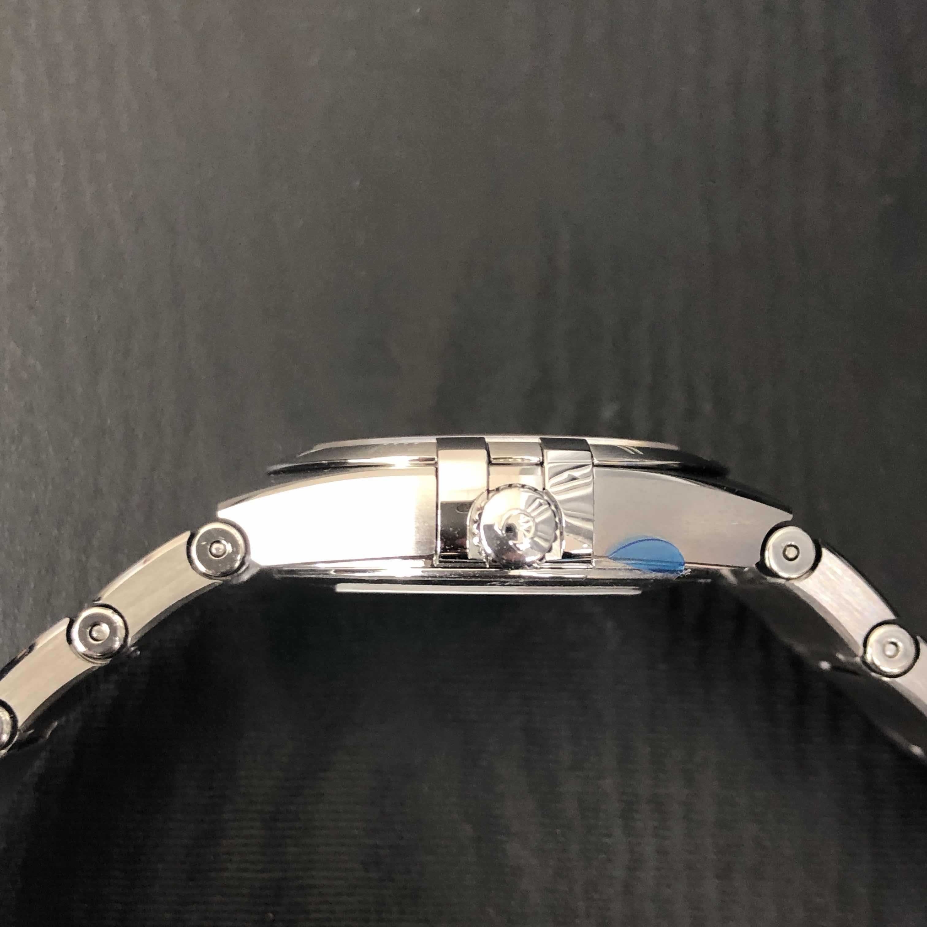 Omega 131.10.28.60.02.001 8