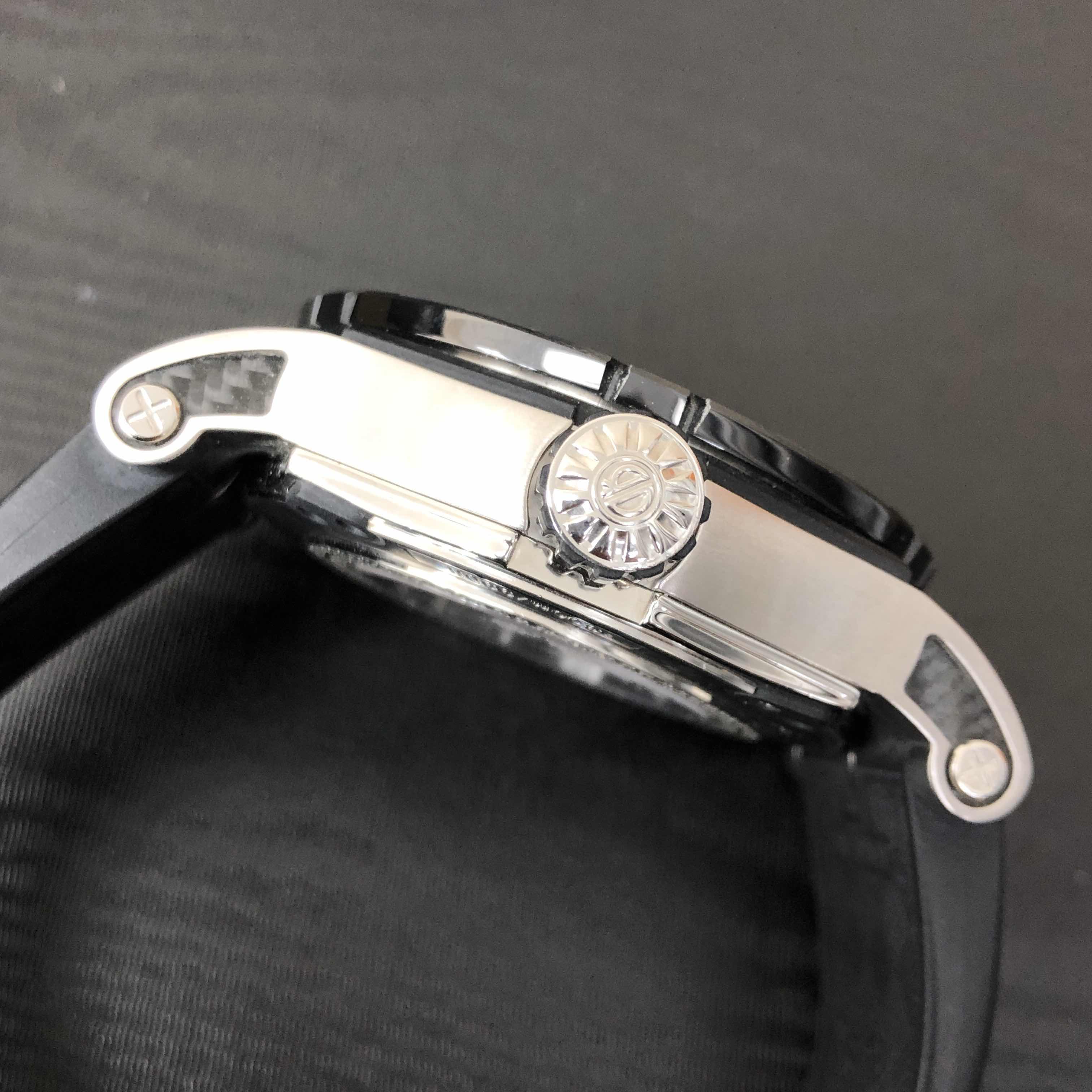 Roger Dubuis DBSE0280 8