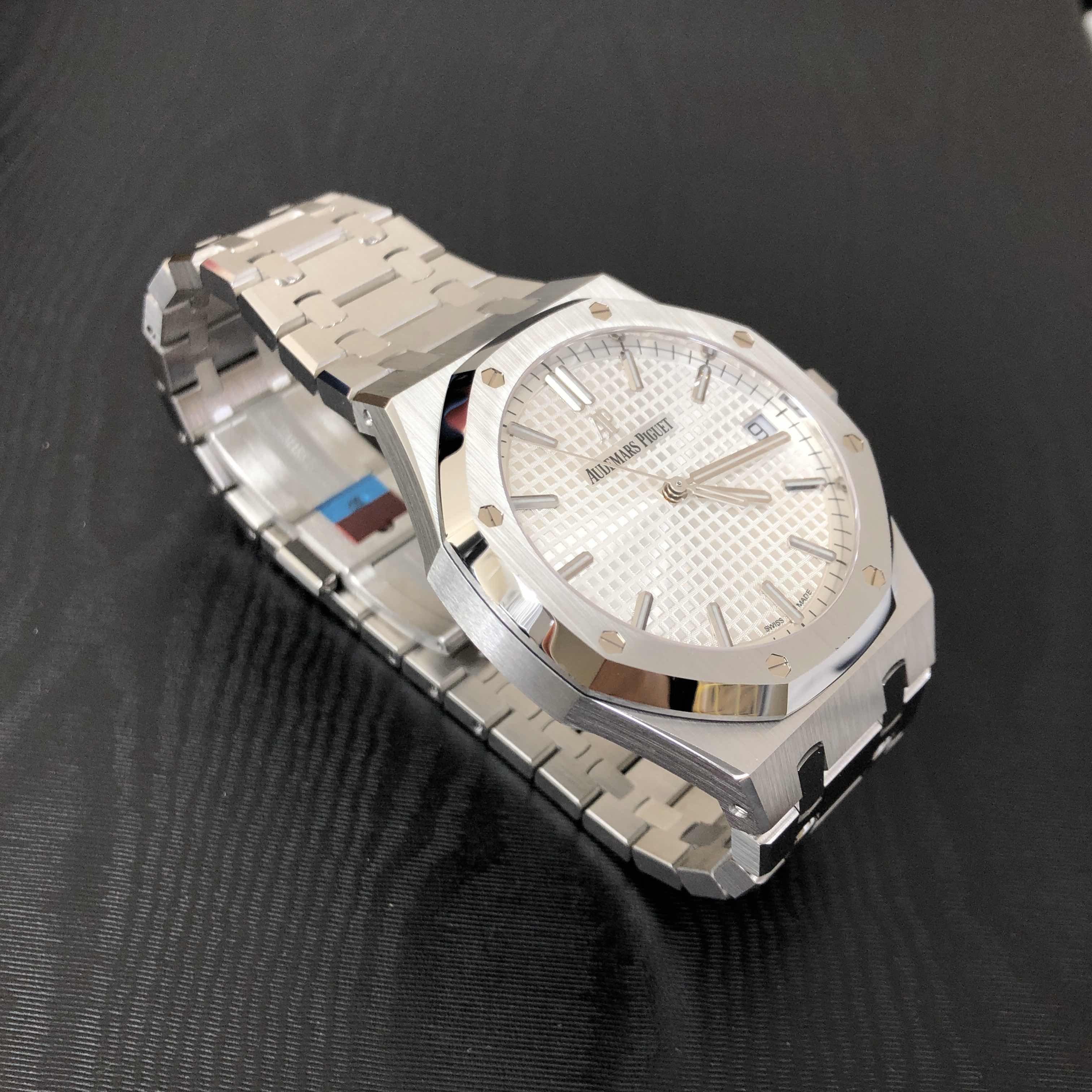 Audemars Piguet 15500ST.OO.1220ST.04   8