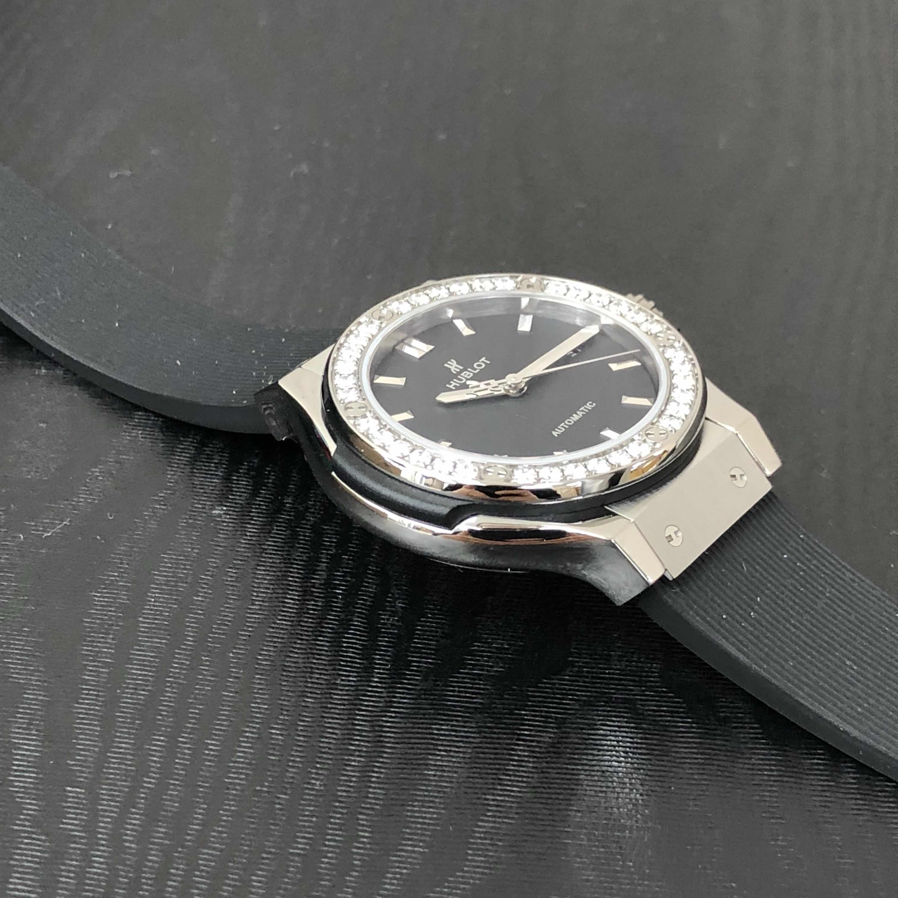 Hublot 582.NX.1170.RX.1204 8
