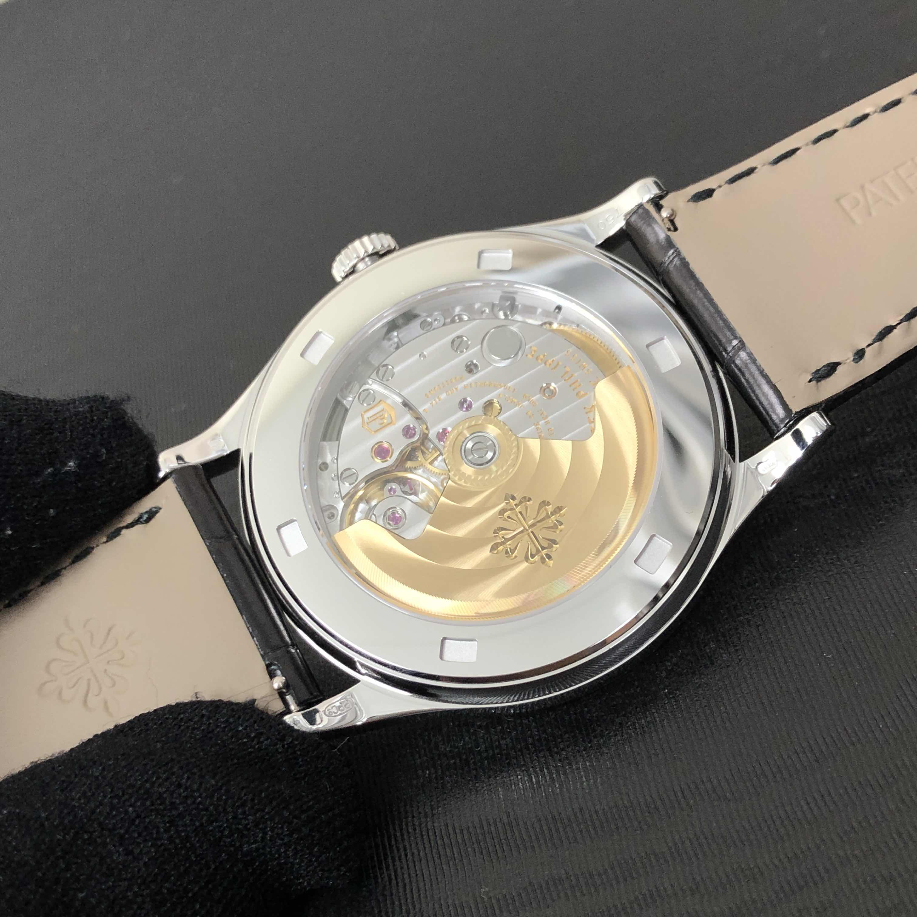 Patek Philippe 5297G-001 8