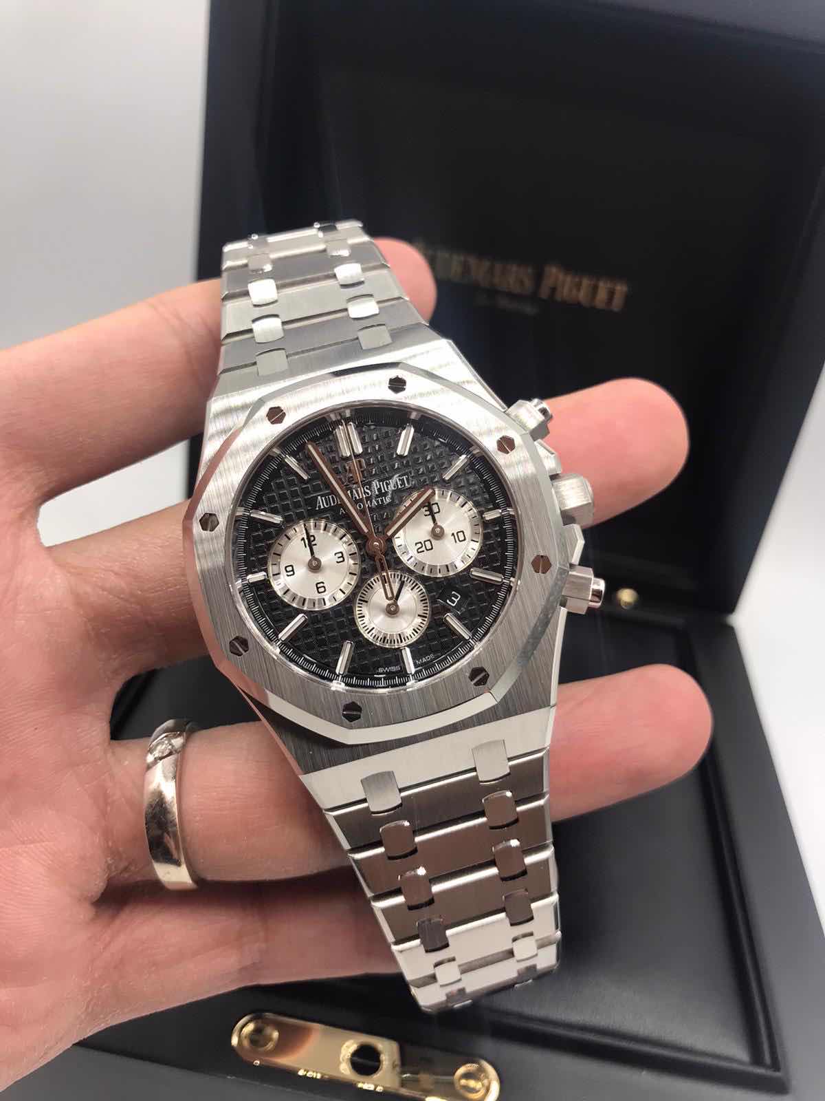 Audemars Piguet 26331ST.OO.1220ST.02  8