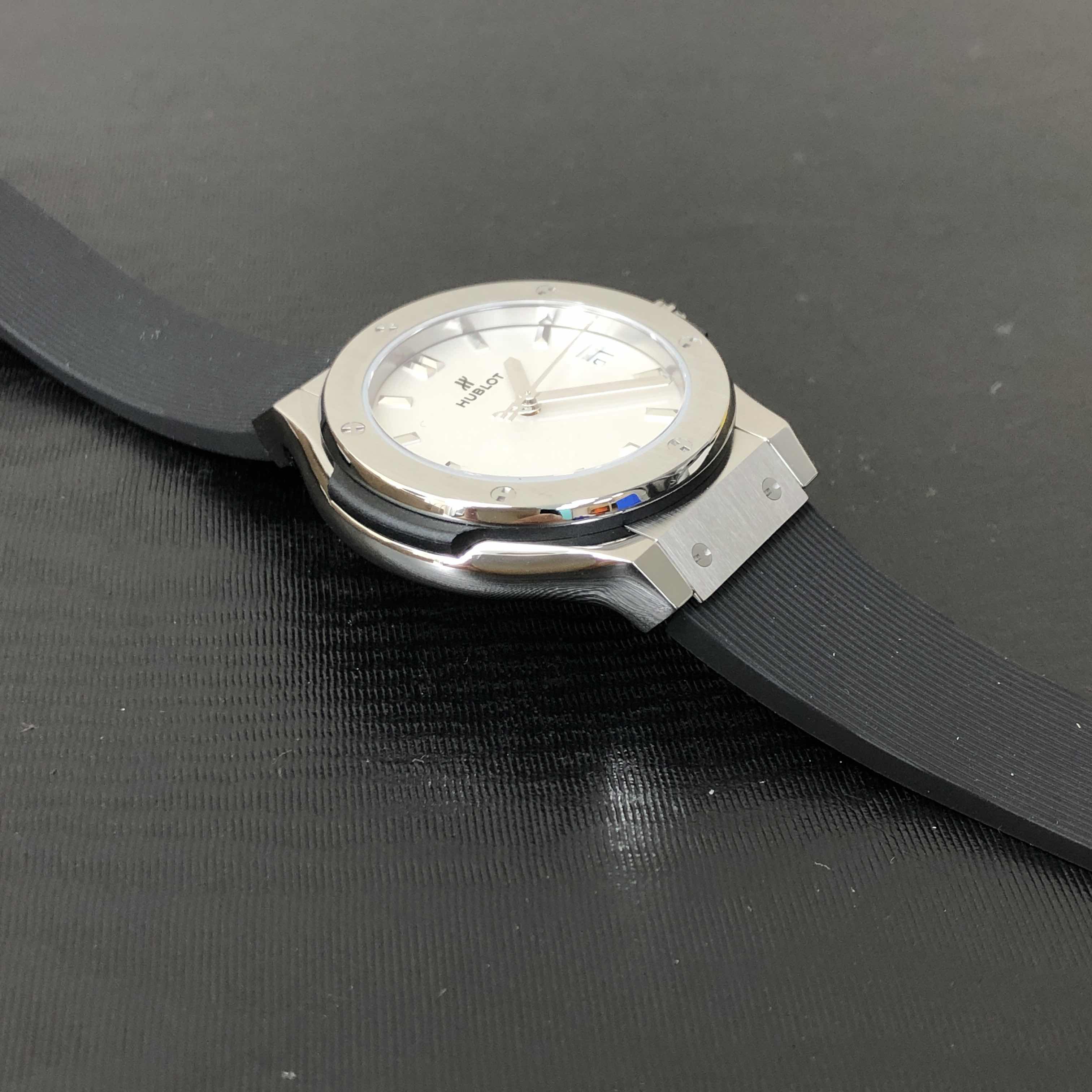 Hublot 581.NX.2611.RX 8