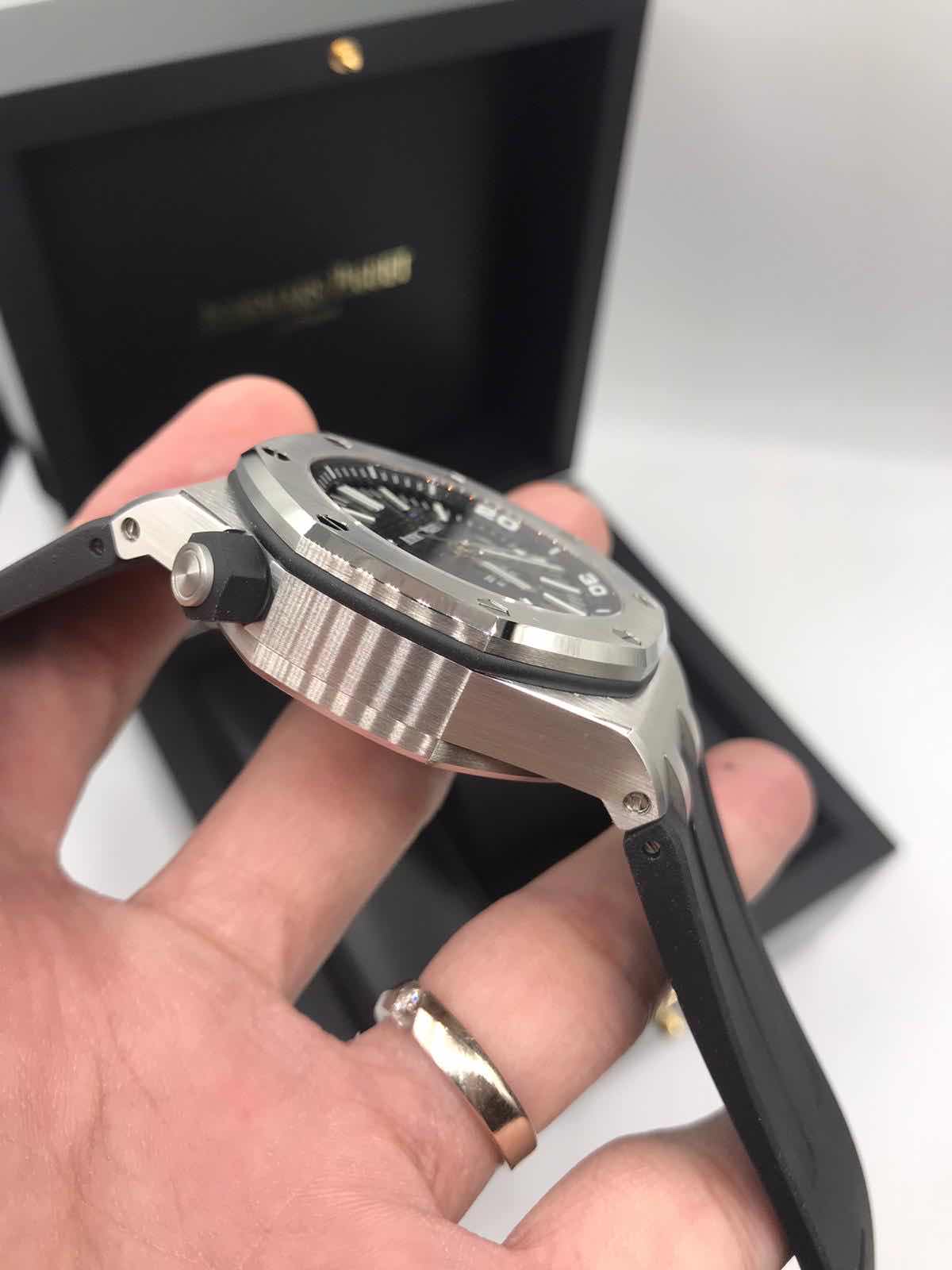 Audemars Piguet 15710ST.OO.A002CA.01 8