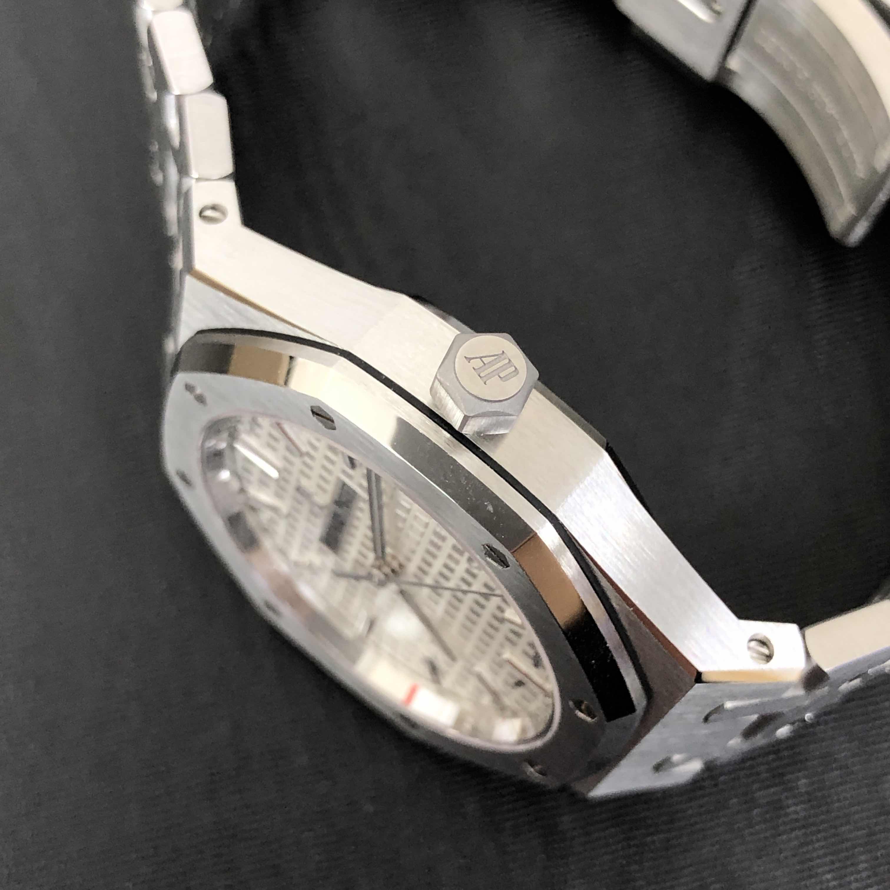 Audemars Piguet 77350ST.OO.1261ST.01 8