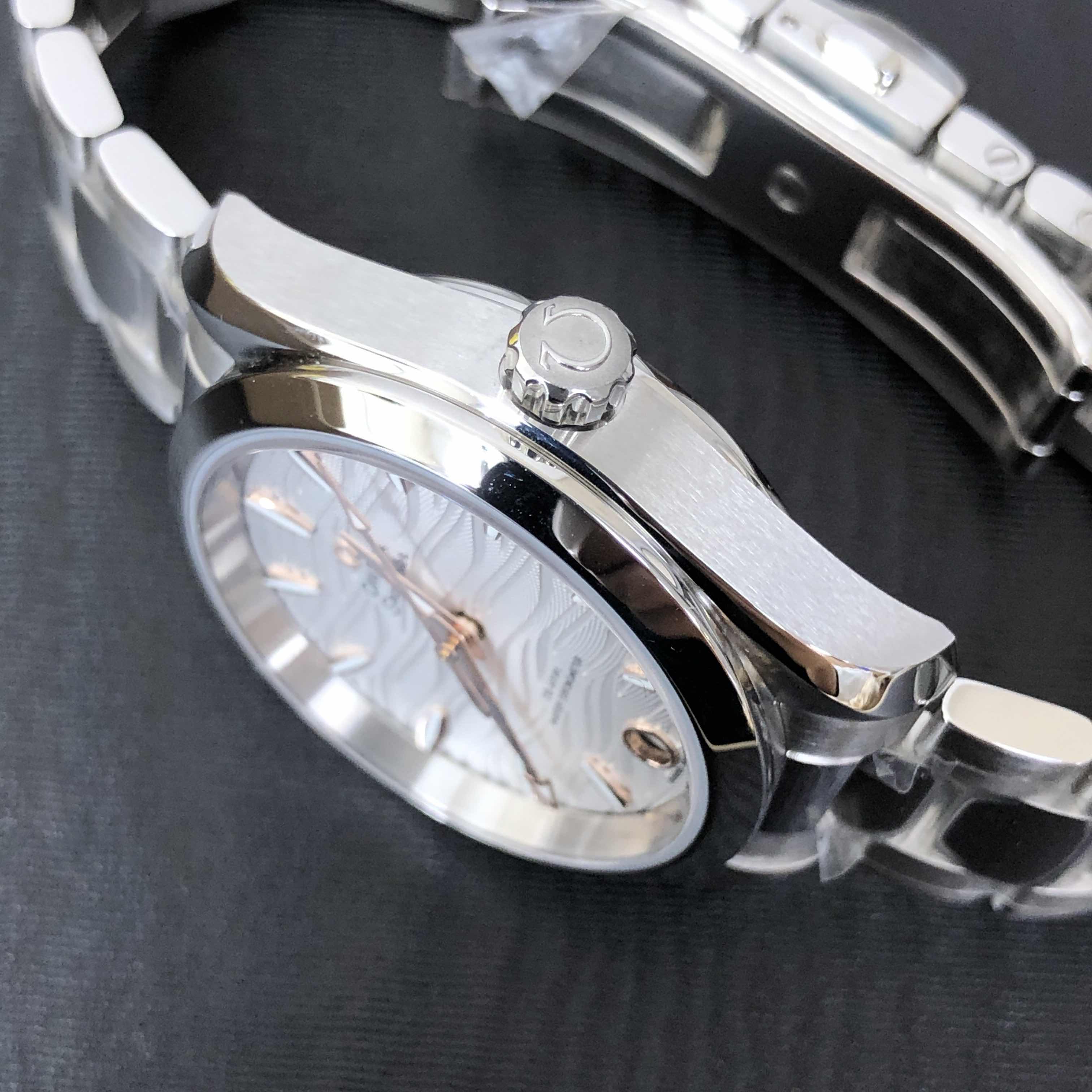 Omega 220.10.34.20.02.001   8