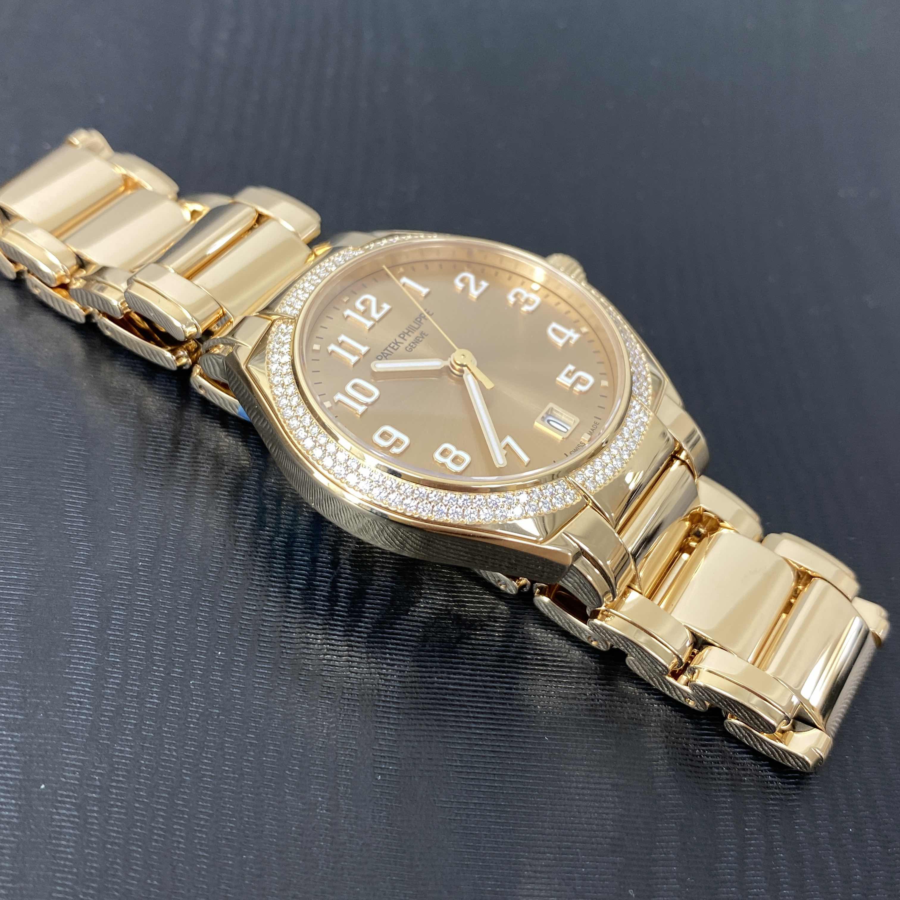 Patek Philippe 7300/1200R-011 8
