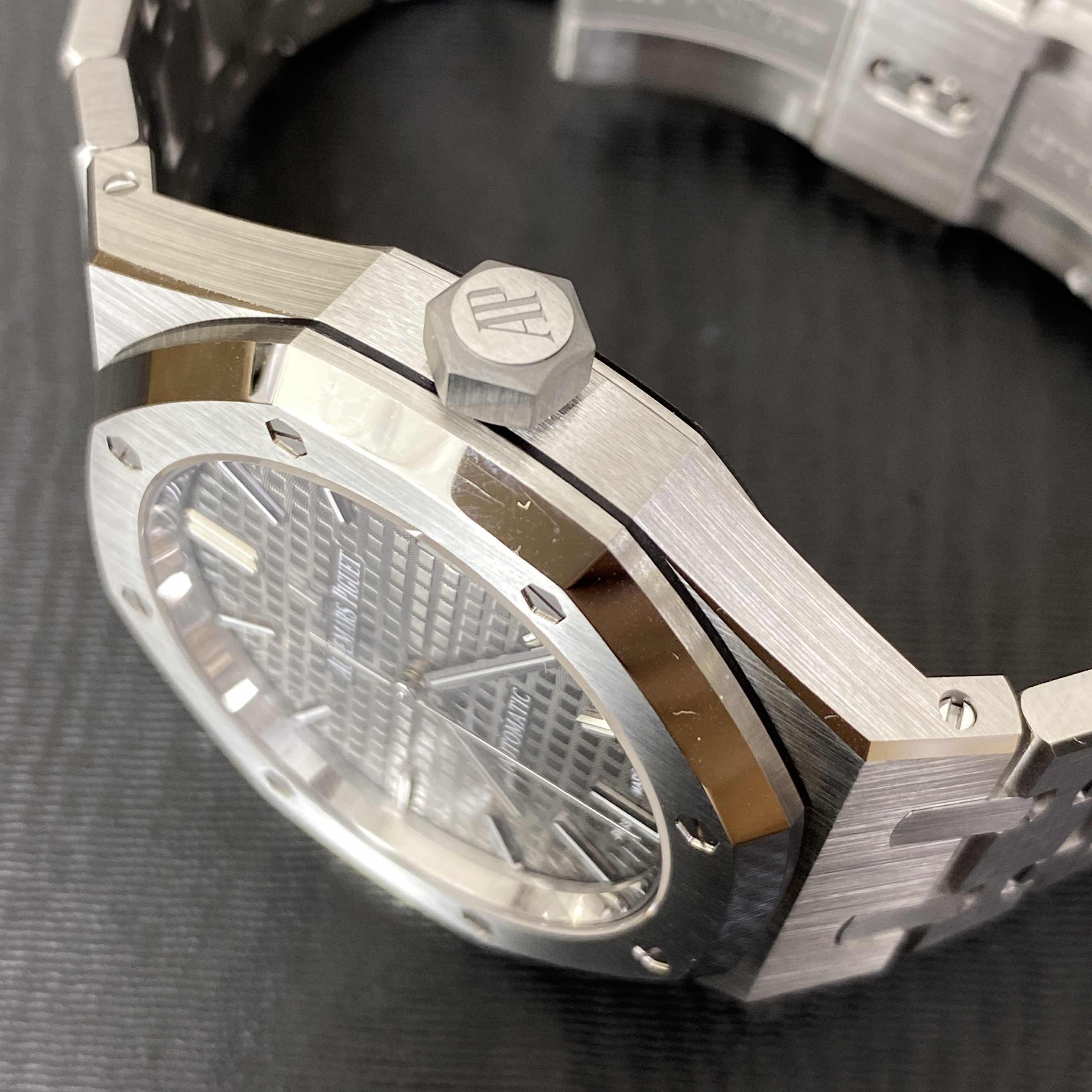 Audemars Piguet 15450ST.OO.1256ST.02 8