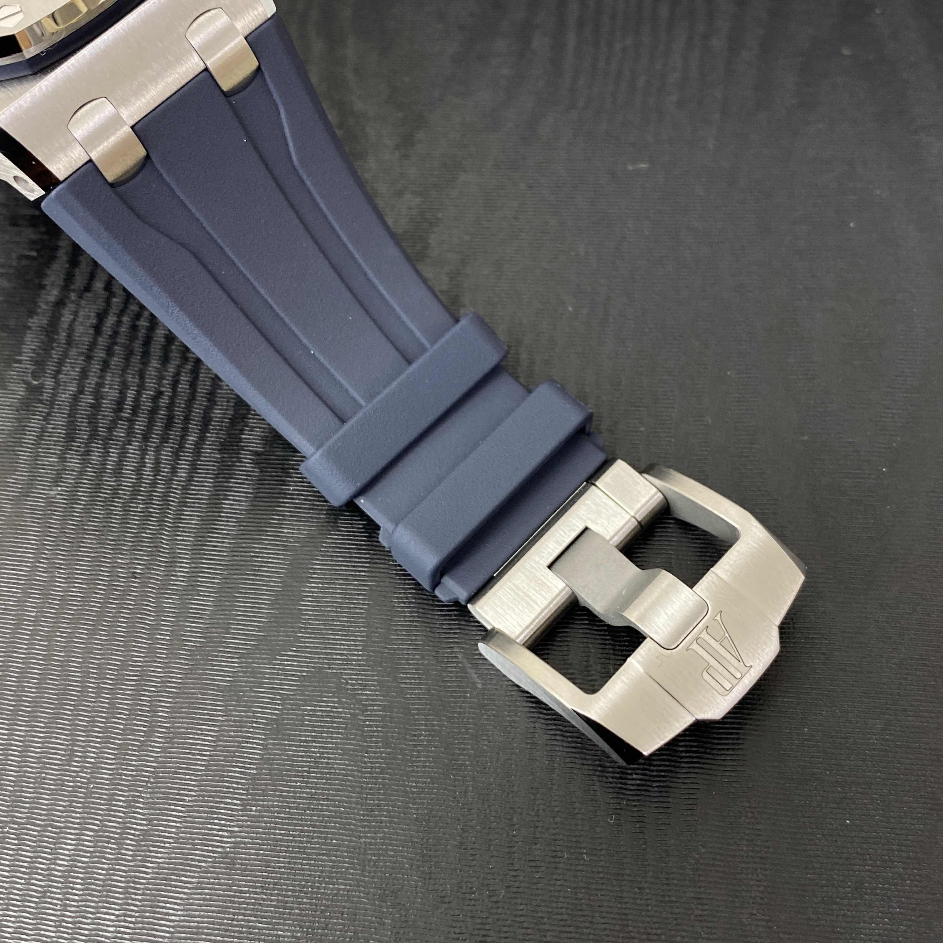 Audemars Piguet 26420TI.OO.A027CA.01 8