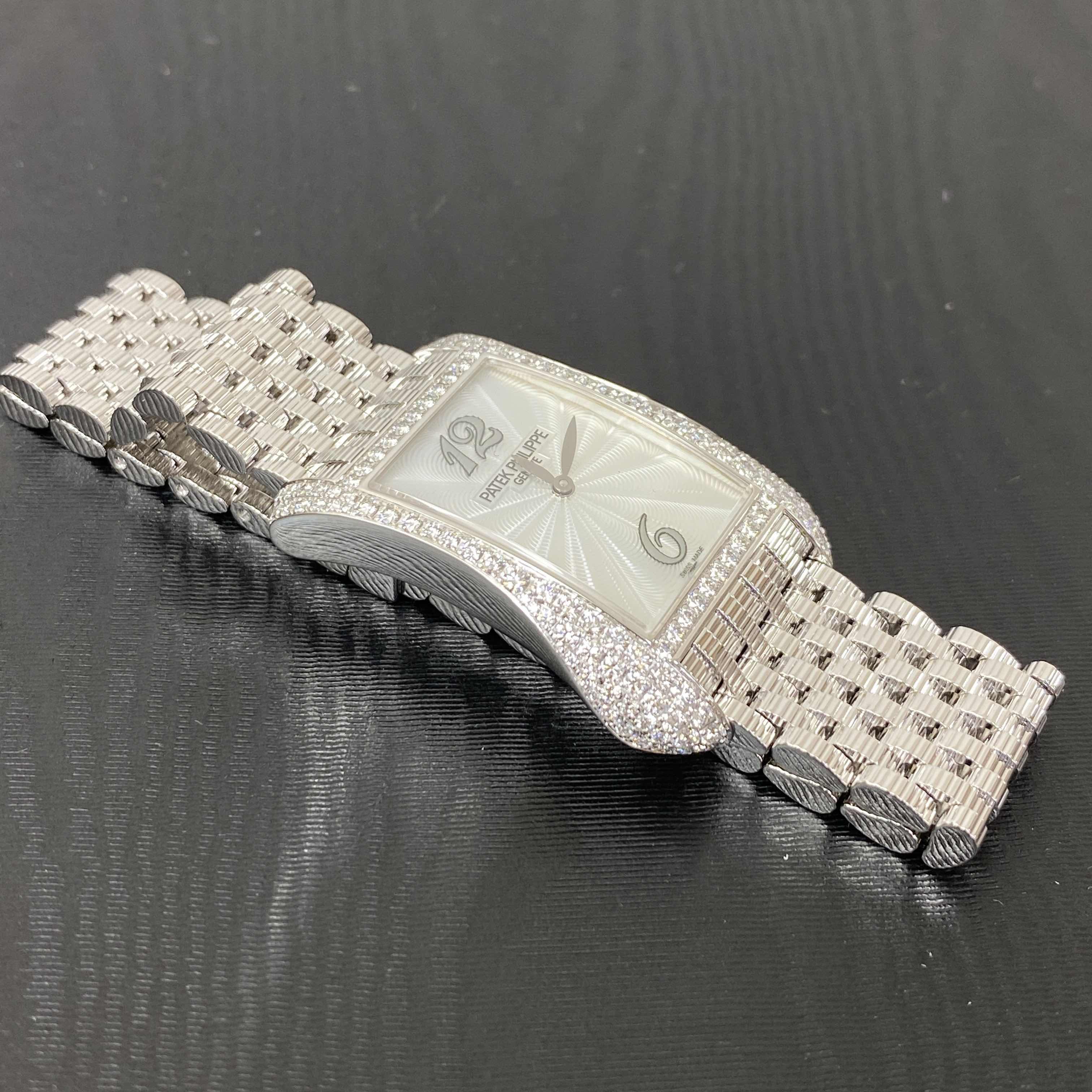 Patek Philippe 4972/1G-001 8