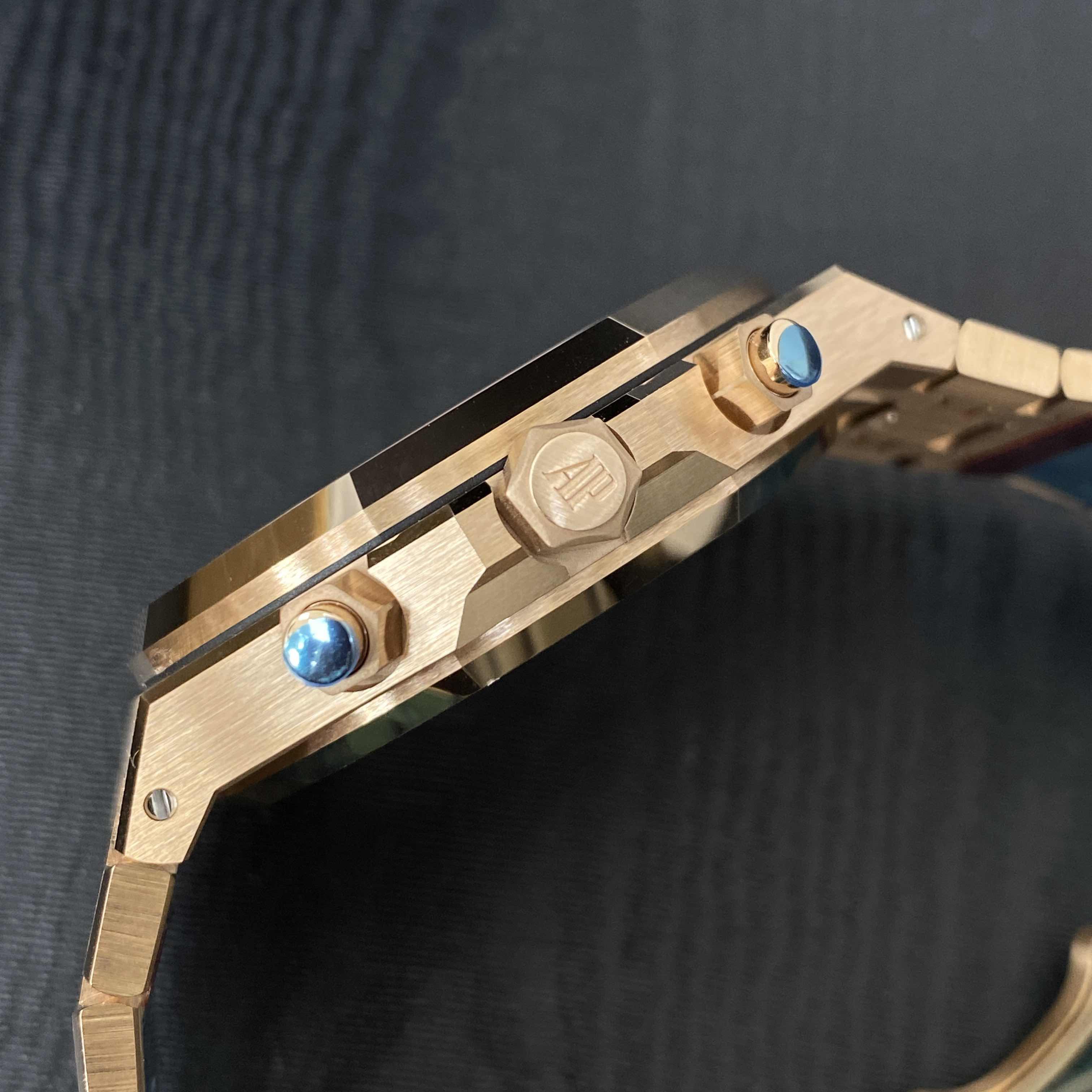 Audemars Piguet 26239OR.OO.1220OR.02 8