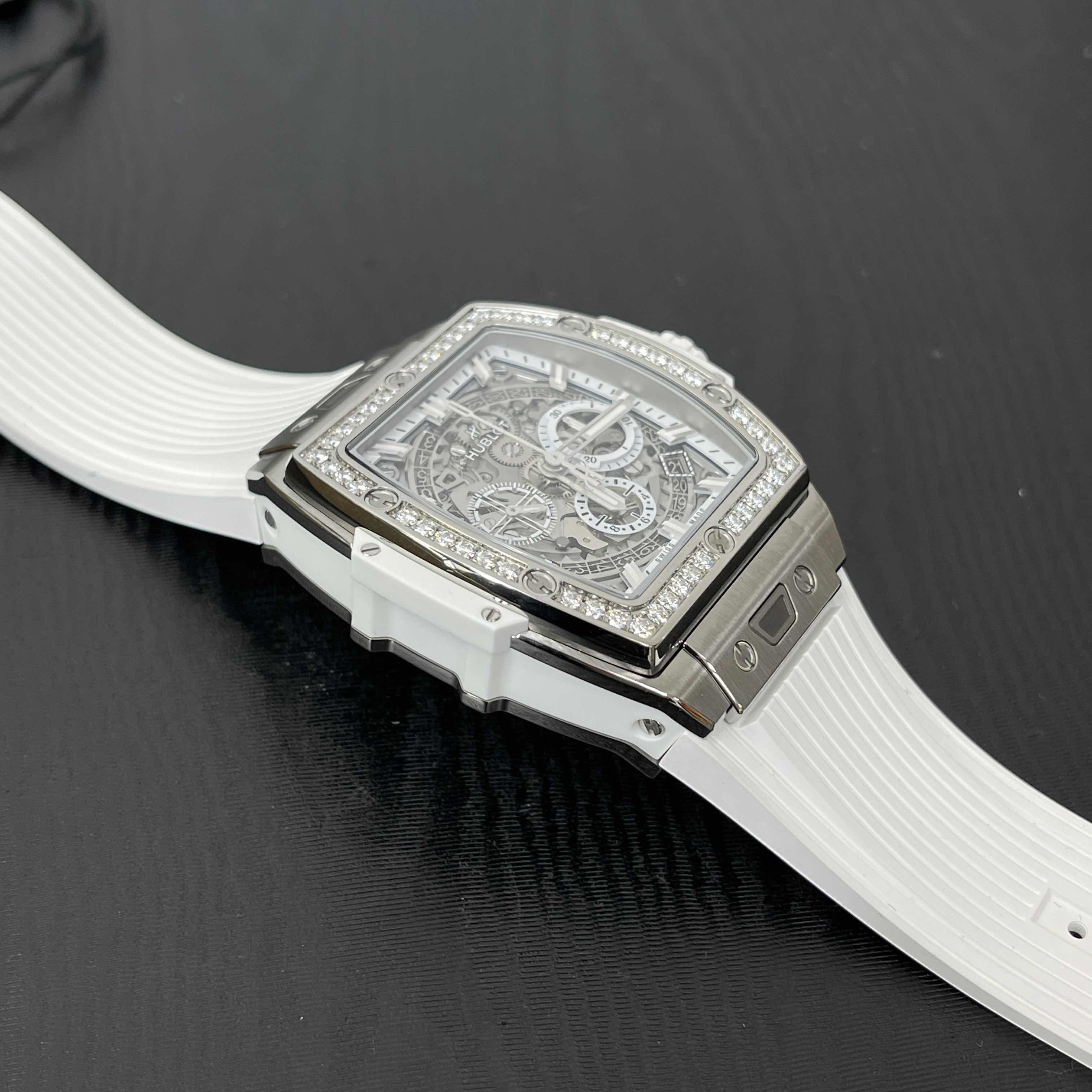 Hublot 642.NE.2010.RW.1204 8