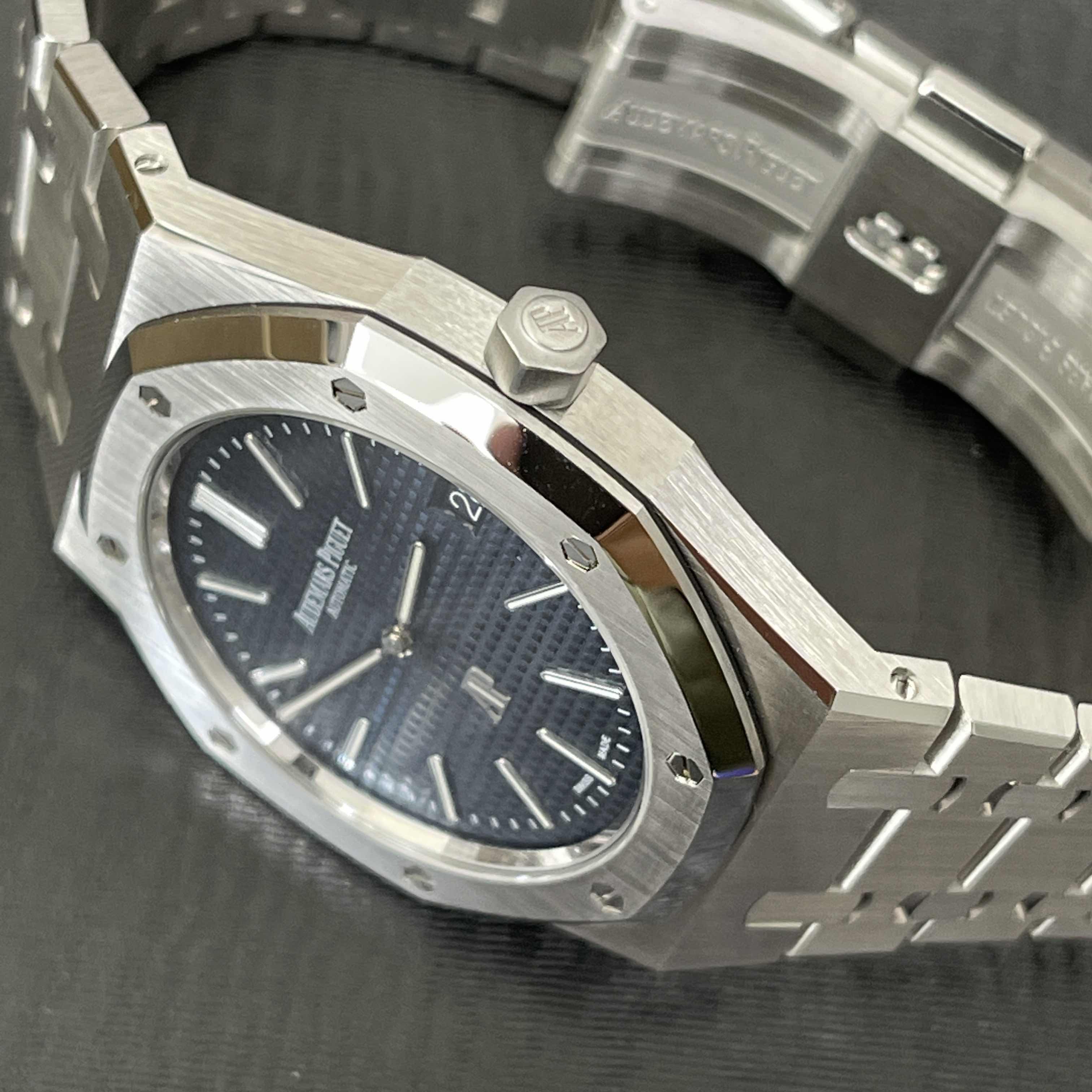 Audemars Piguet 16202ST.OO.1240ST.01  8