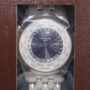 Patek Philippe COMPLICATIONS 5130-1G-011 Automatic 18kt White Gold Silvery & White