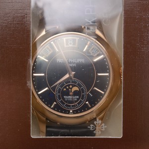 Patek Philippe COMPLICATIONS 5207R-001 Manual Wind 18kt Rose Gold Black
