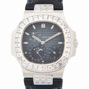 Patek Philippe NAUTILUS 5724G-001 Automatic 18kt White Gold & Diamond Dark Blue 