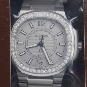 Patek Philippe NAUTILUS 7008/1A-011 Automatic Stainless Steel & Diamonds Silver